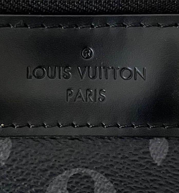 Louis Vuitton Pochette Discovery GM