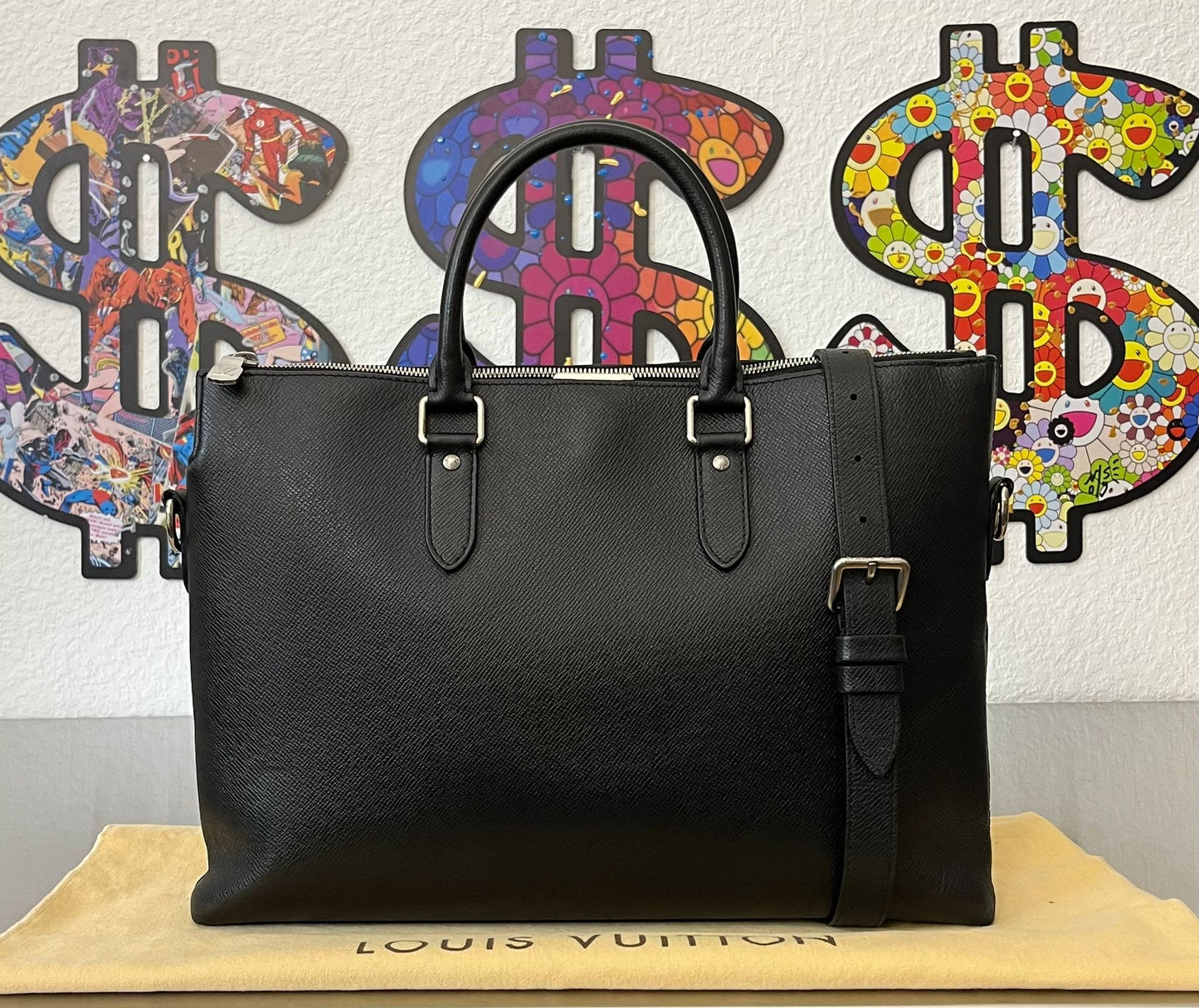 Louis Vuitton Anton