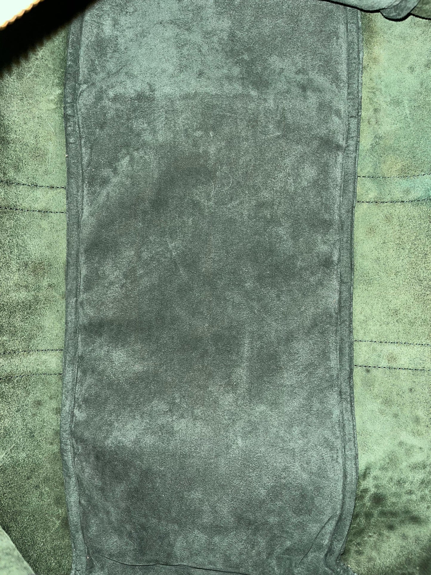 Louis Vuitton Kendall GM Taiga