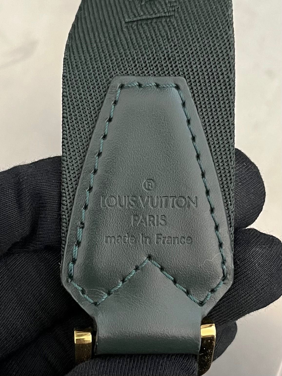 Louis Vuitton Kendall PM Taiga