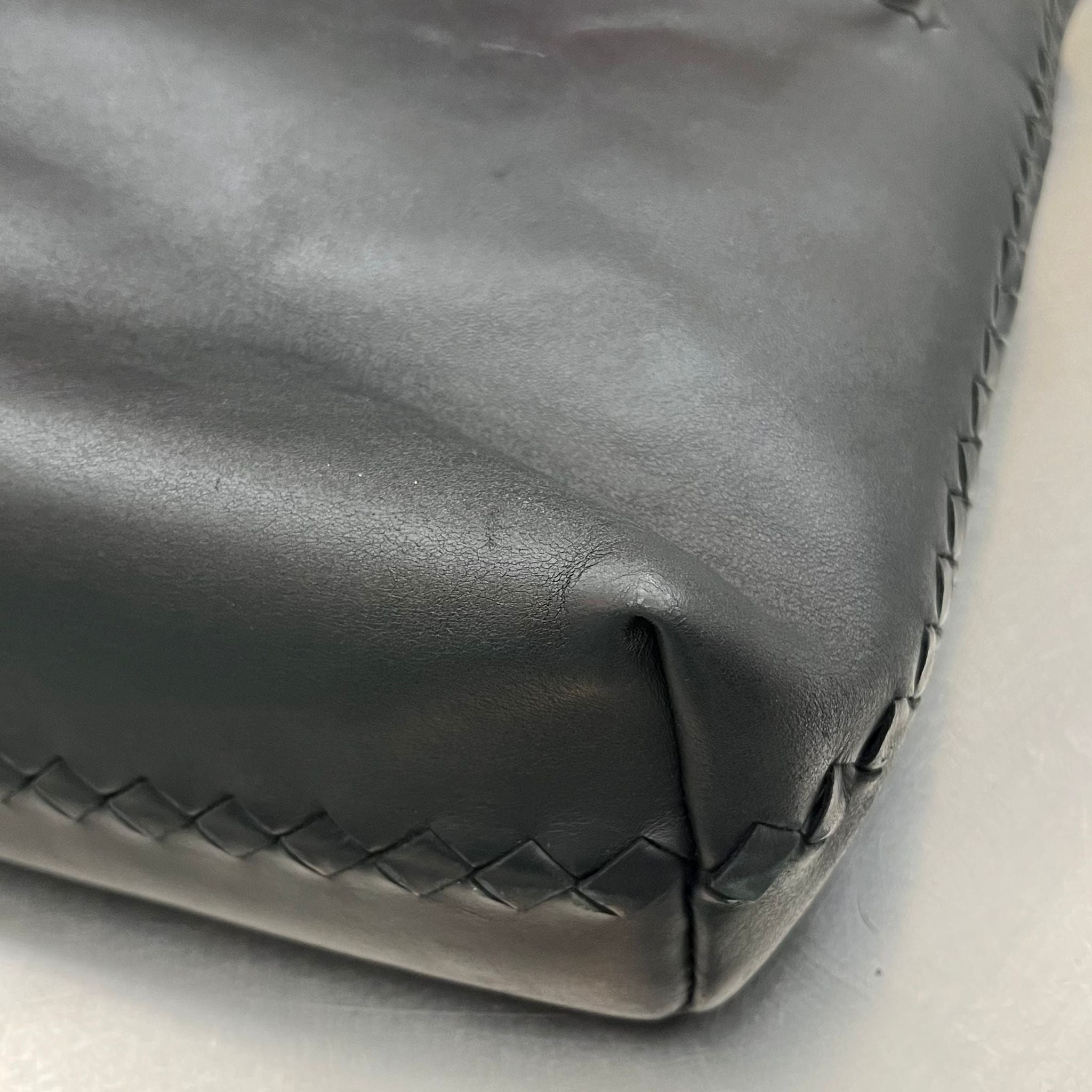 Bottega Veneta Intrecciato Messenger