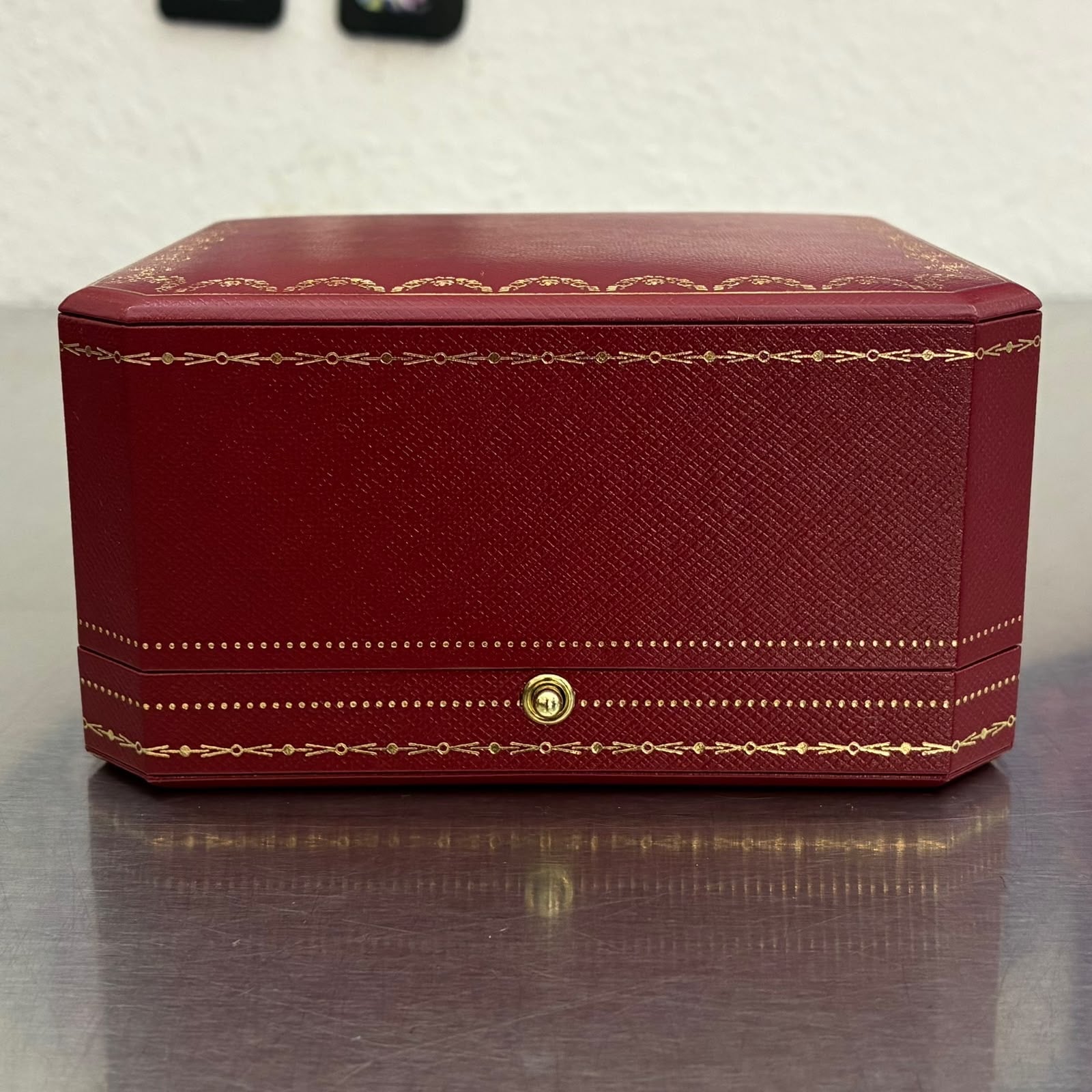 Cartier Love Armreif Klassisches Modell Gelbgold Größe 17