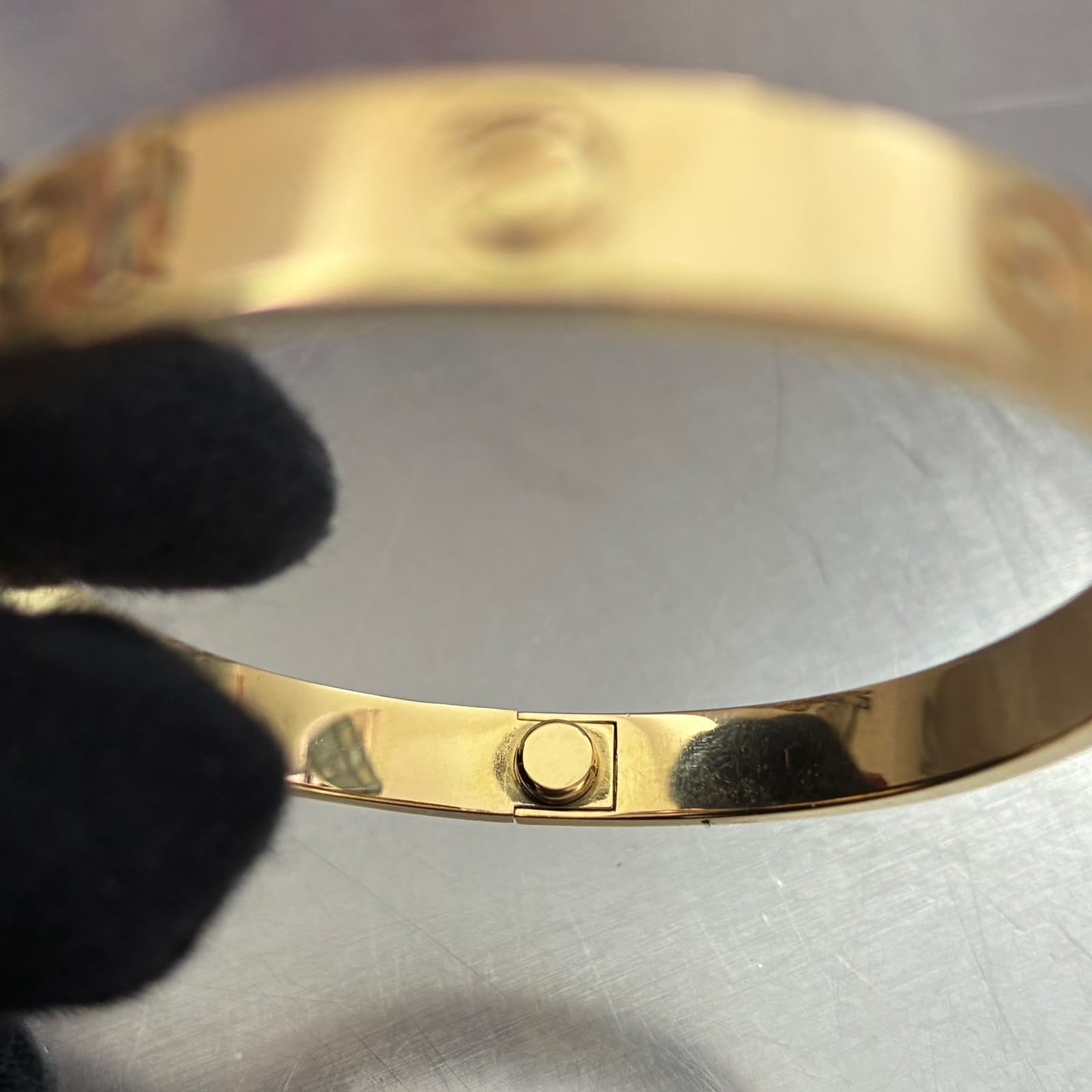 Cartier Love Armreif Klassisches Modell Gelbgold Größe 17