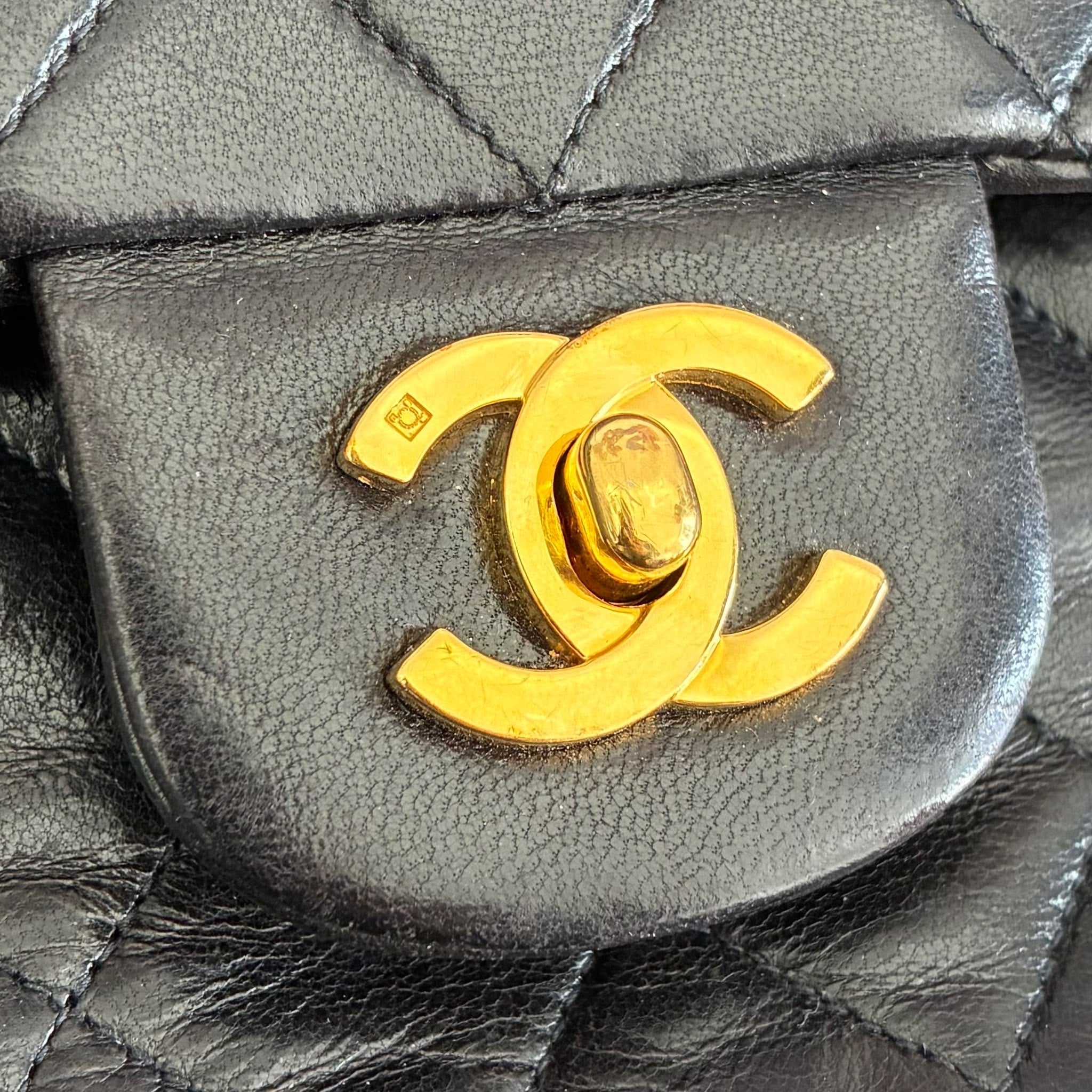 Chanel Timeless mittelgroße Tasche Lammleder