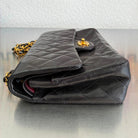 Chanel Timeless mittelgroße Tasche Lammleder