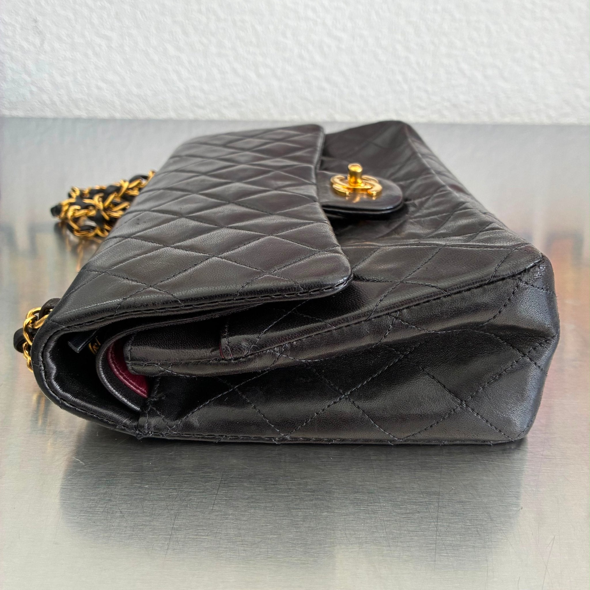 Chanel Timeless mittelgroße Tasche Lammleder