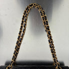 Chanel Timeless mittelgroße Tasche Lammleder