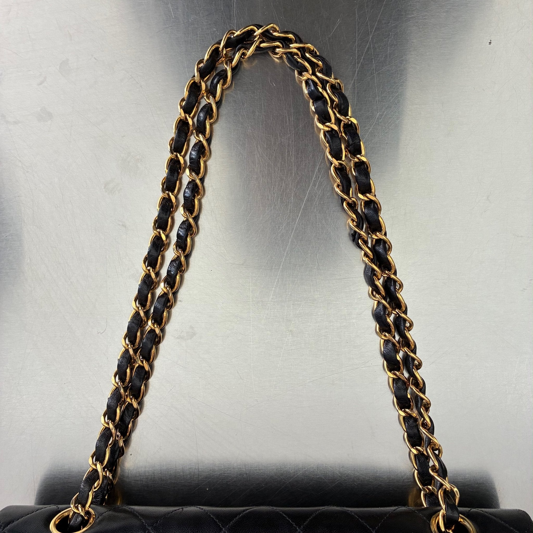 Chanel Timeless mittelgroße Tasche Lammleder