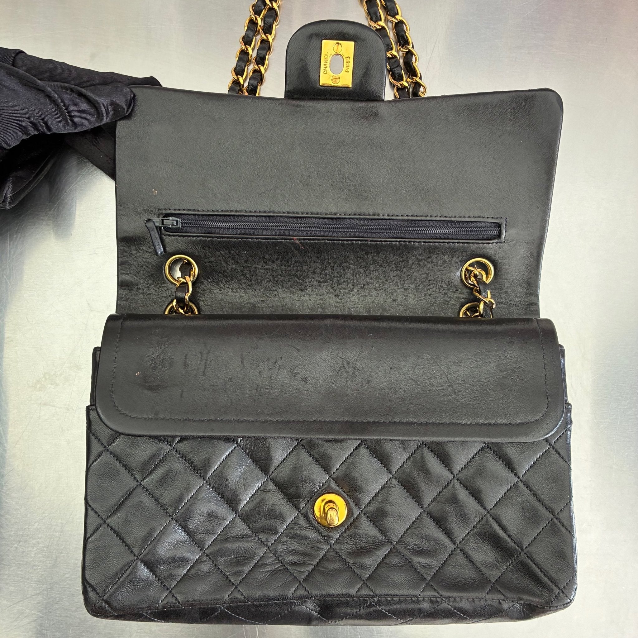 Chanel Timeless mittelgroße Tasche Lammleder