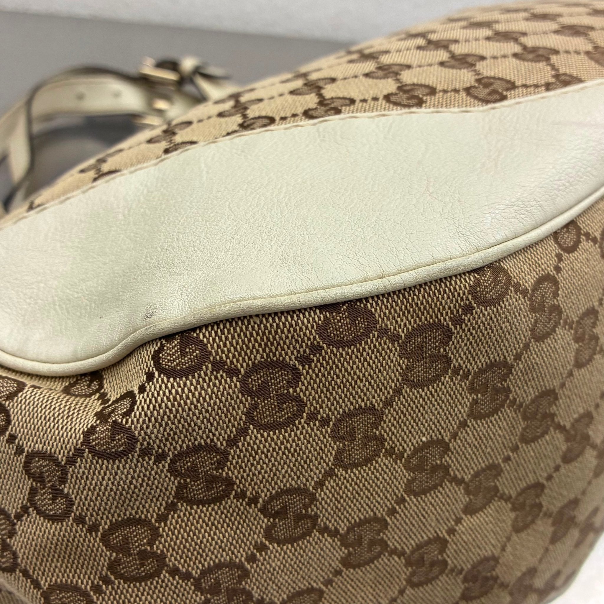 Gucci Charlotte Canvas