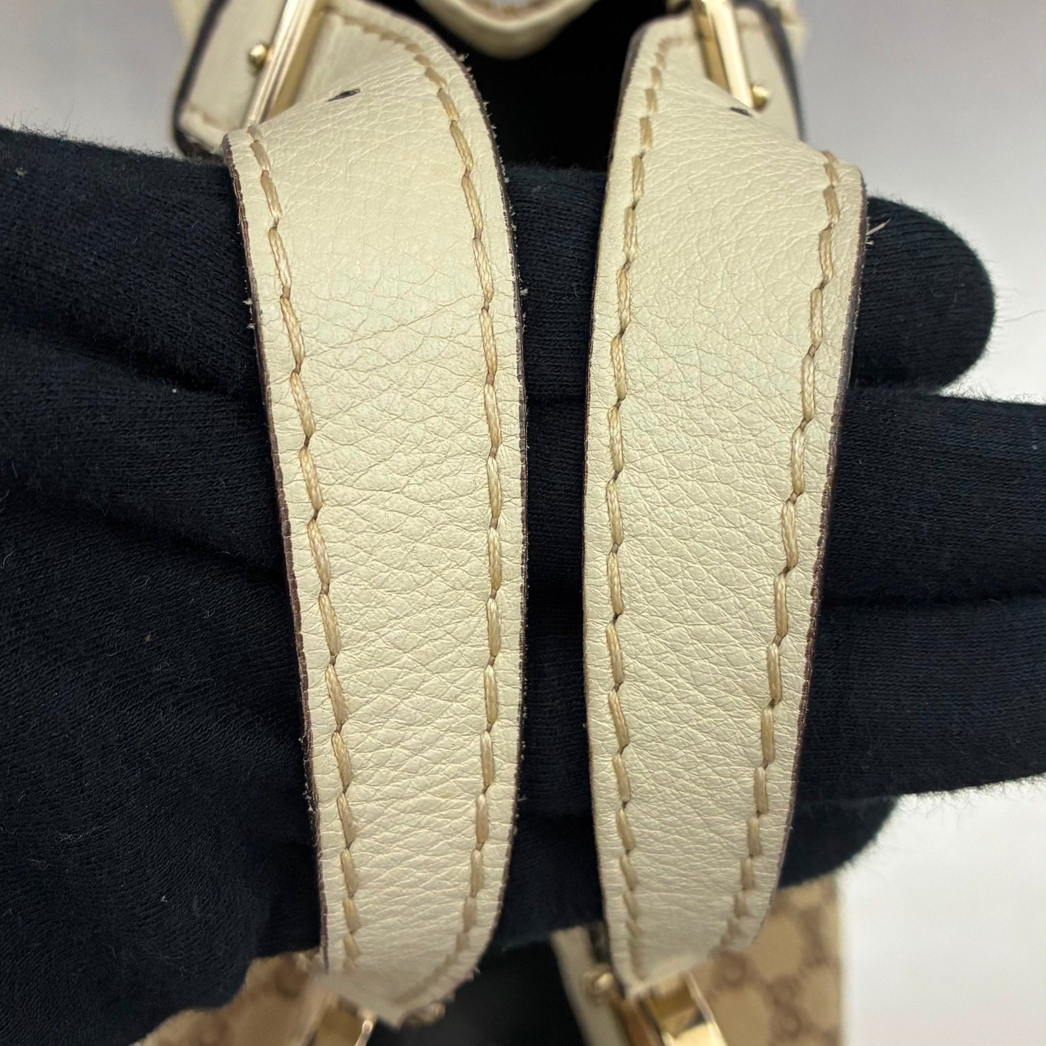 Gucci Charlotte Canvas