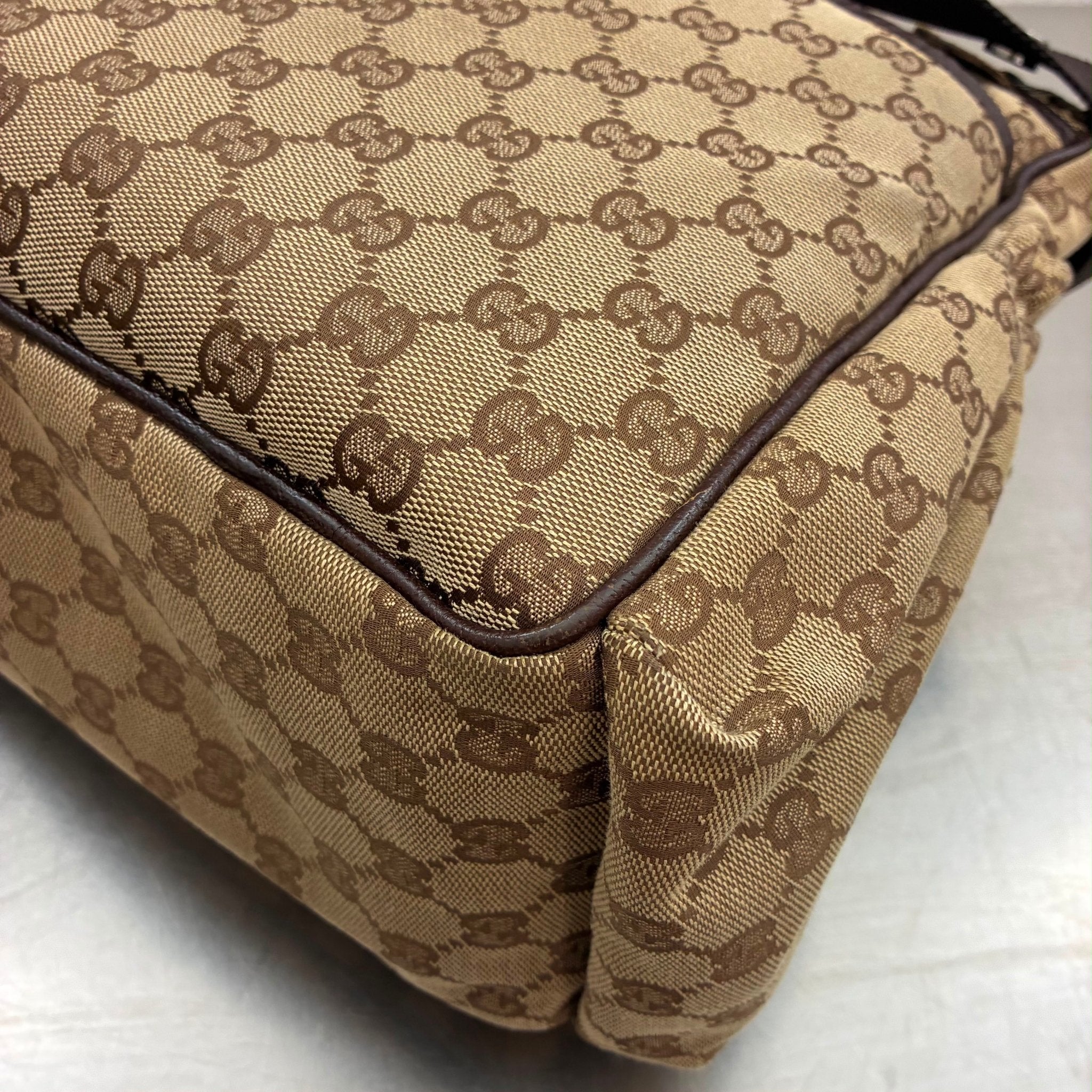 Gucci Umhängetasche / Wickeltasche