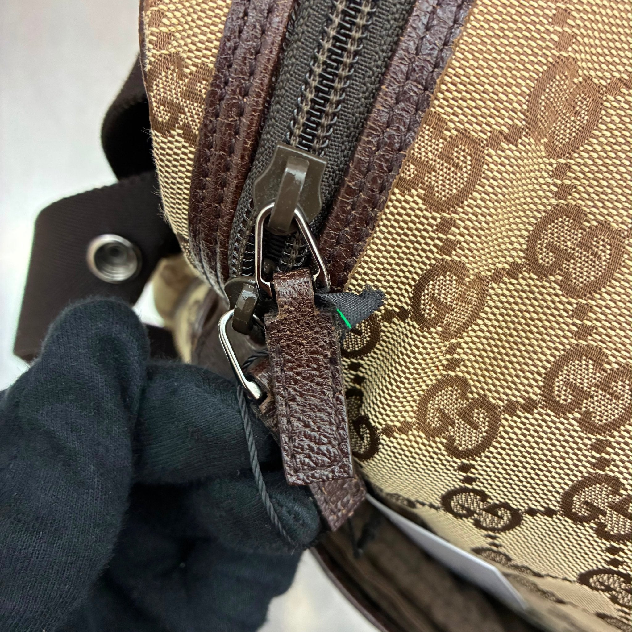 Gucci Umhängetasche / Wickeltasche