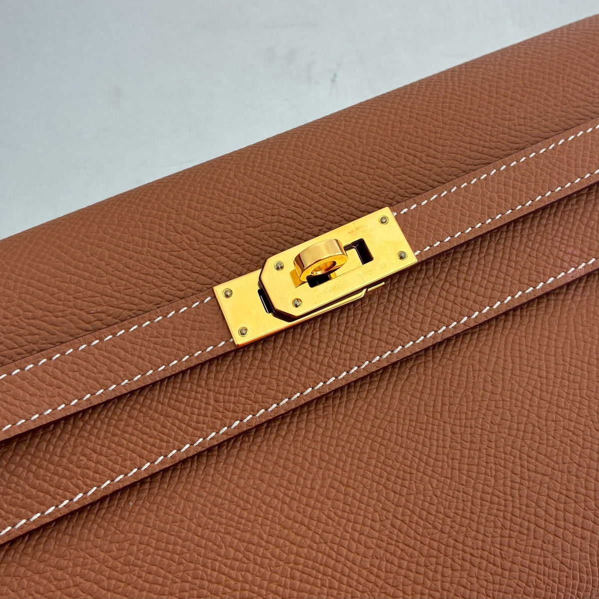 Hermès Kelly To Go Tressage Epsom Gold / Sésame