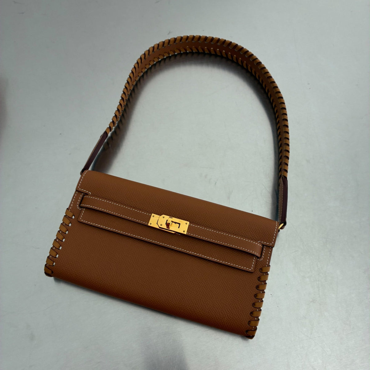 Hermès Kelly To Go Tressage Epsom Gold / Sésame
