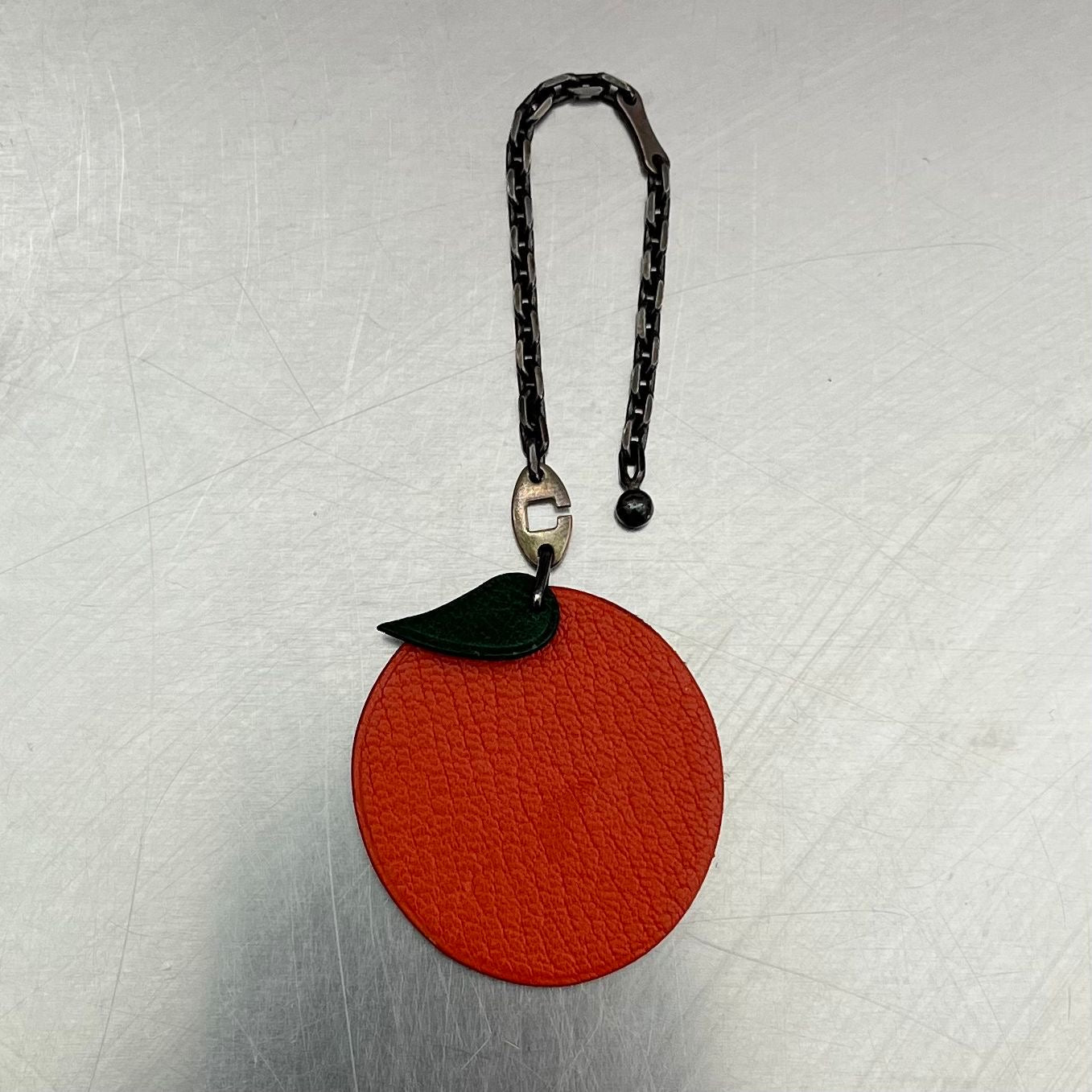Hermès Orange Charm Anhänger