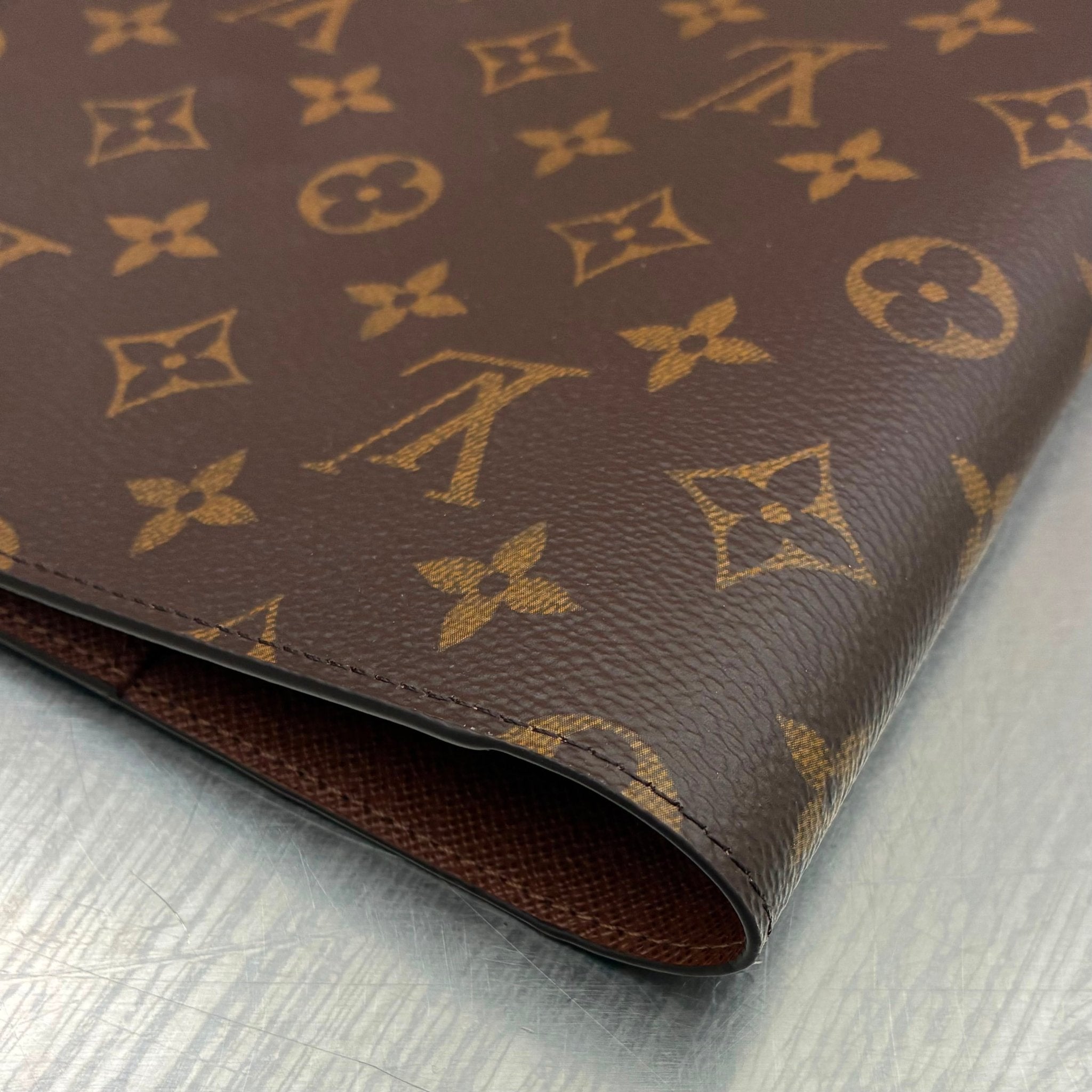 Louis Vuitton Agenda de bureau Monogram