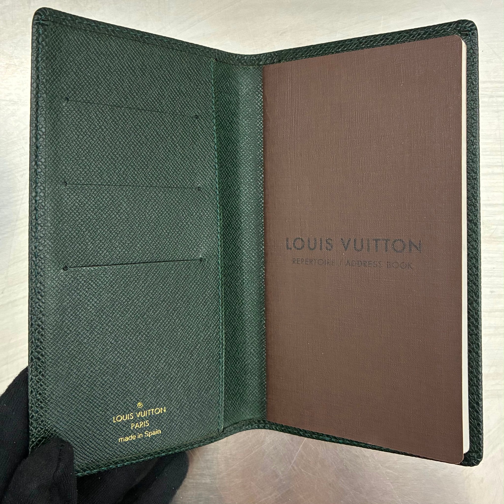 Louis Vuitton Agenda mit Adressbuch Taiga