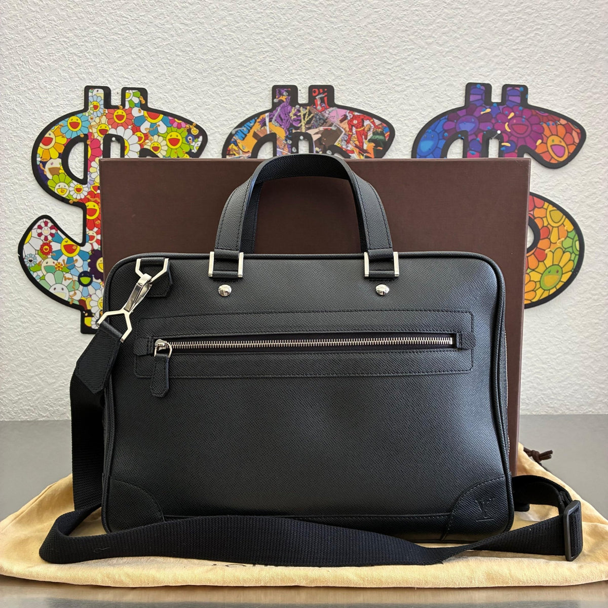 Louis Vuitton Alexander Taiga