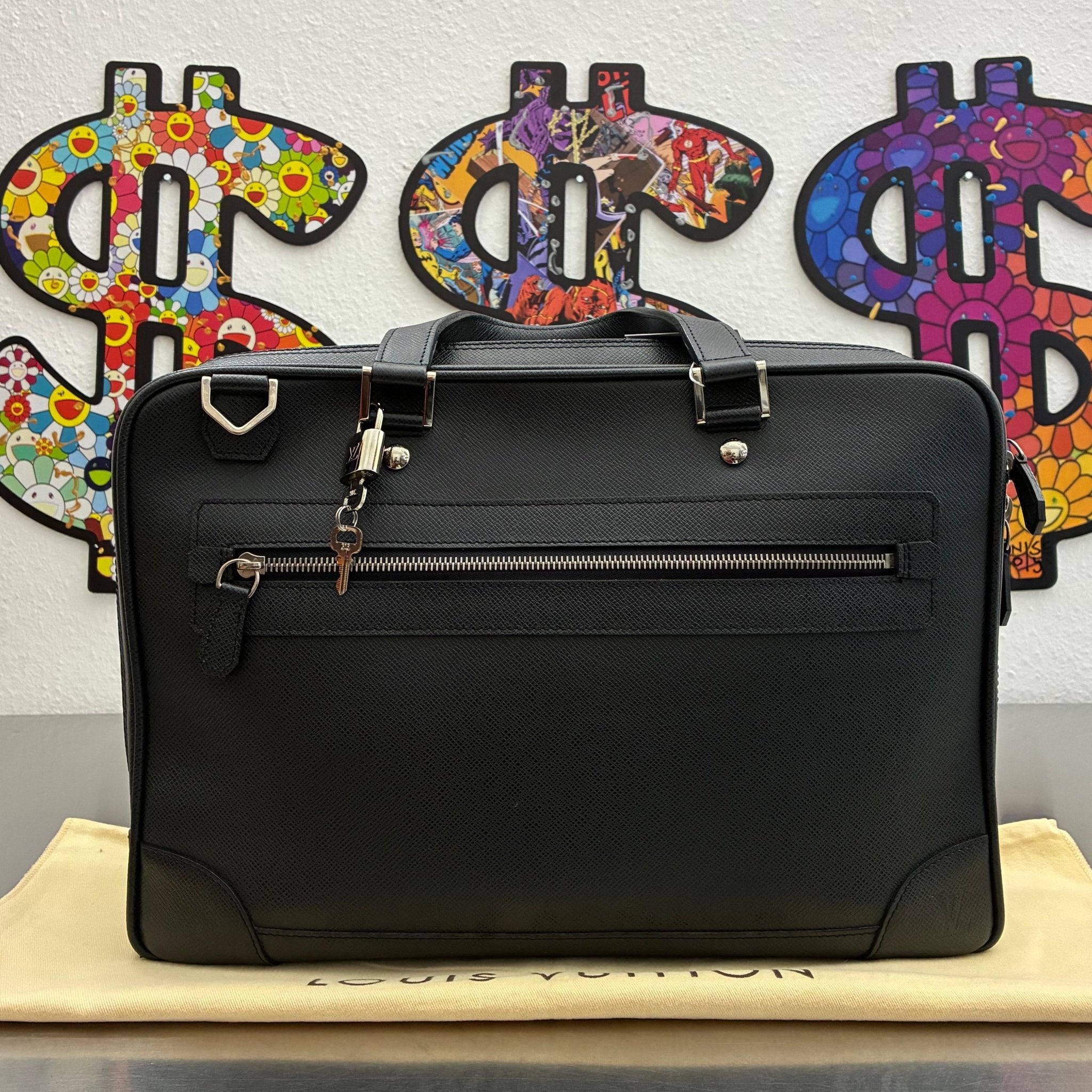 Louis Vuitton Alexander Taiga
