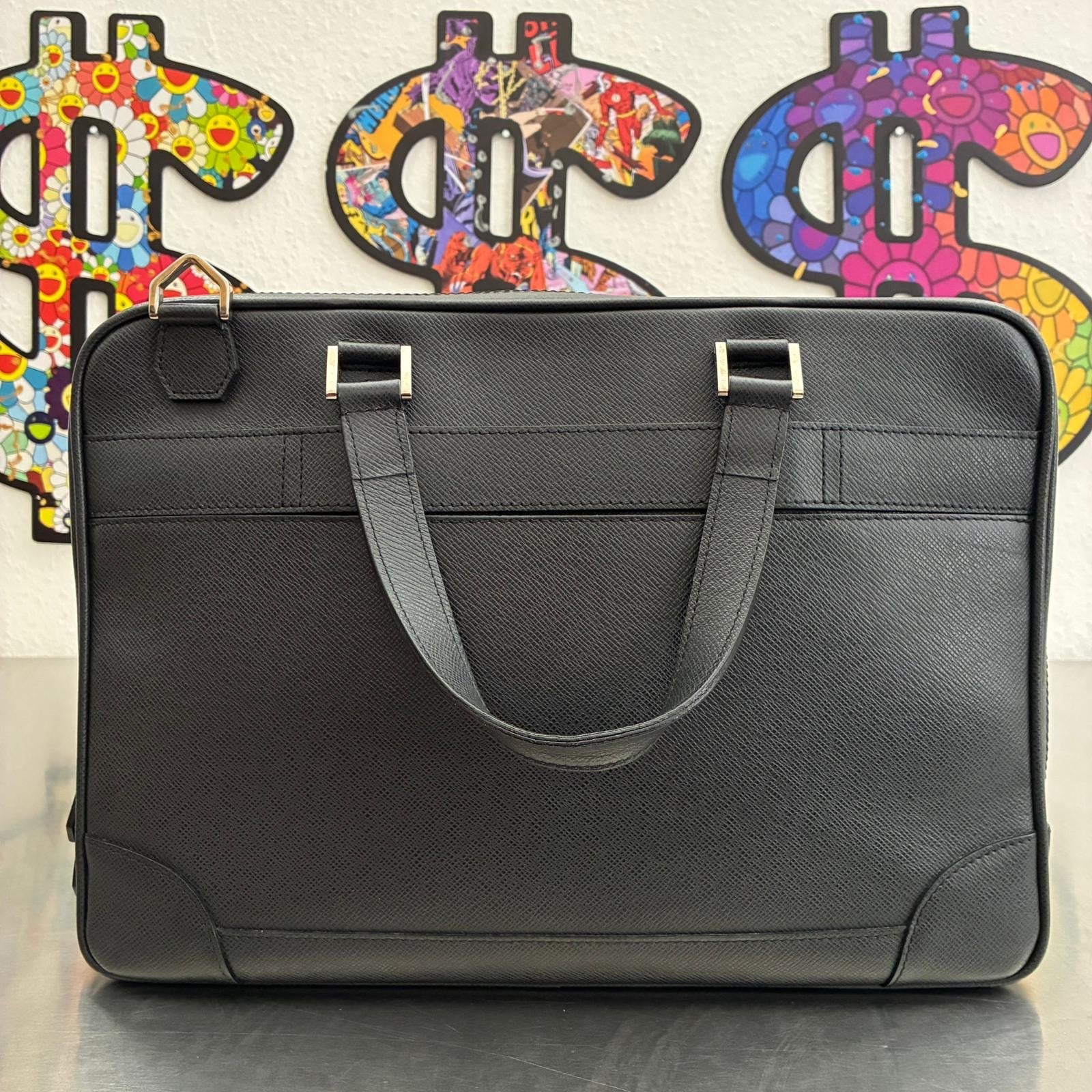 Louis Vuitton Alexander Taiga