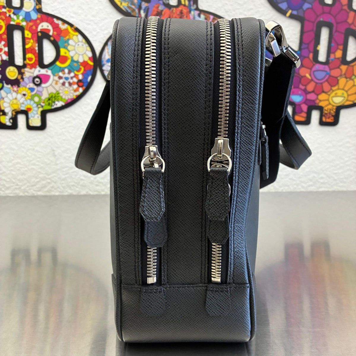 Louis Vuitton Alexander Taiga