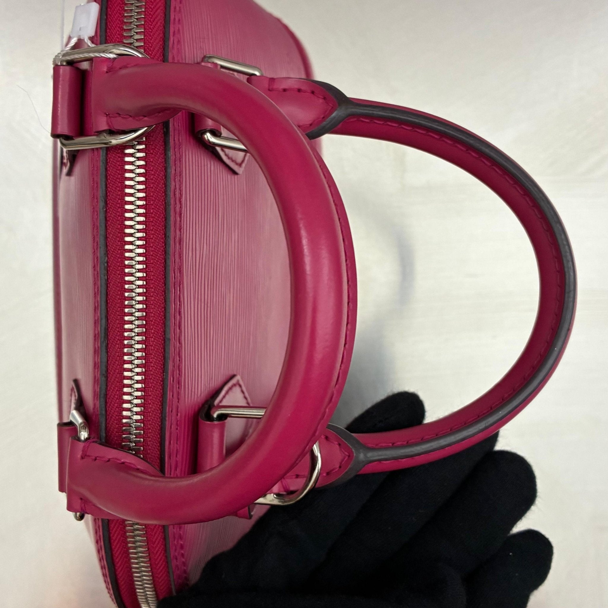 Louis Vuitton Alma BB Epi