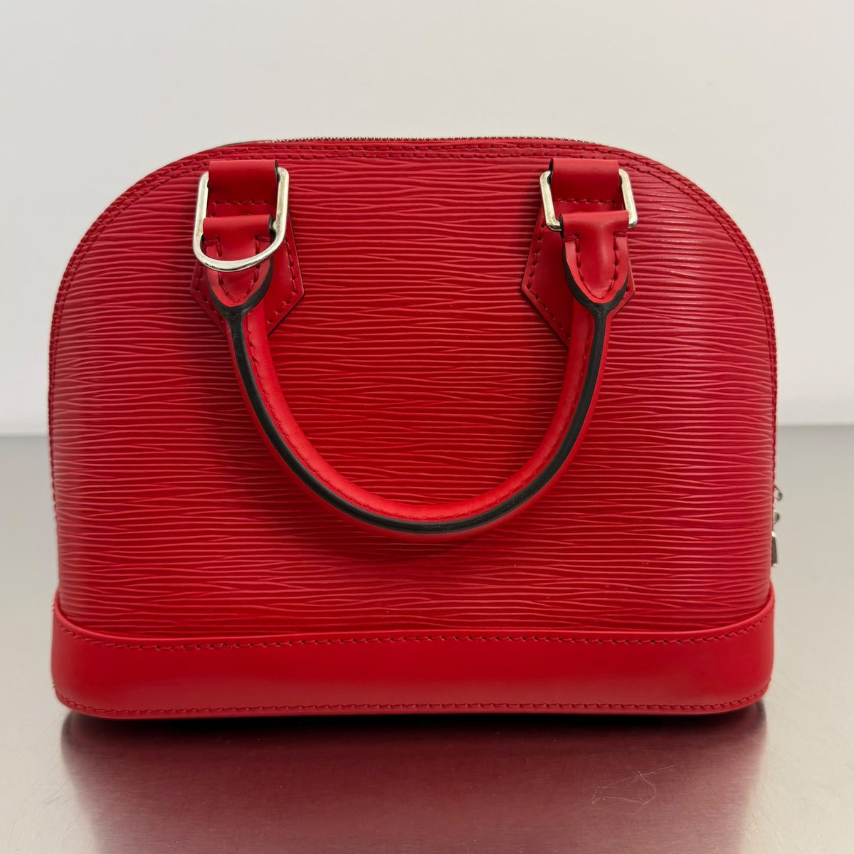 Louis Vuitton Alma BB Epi