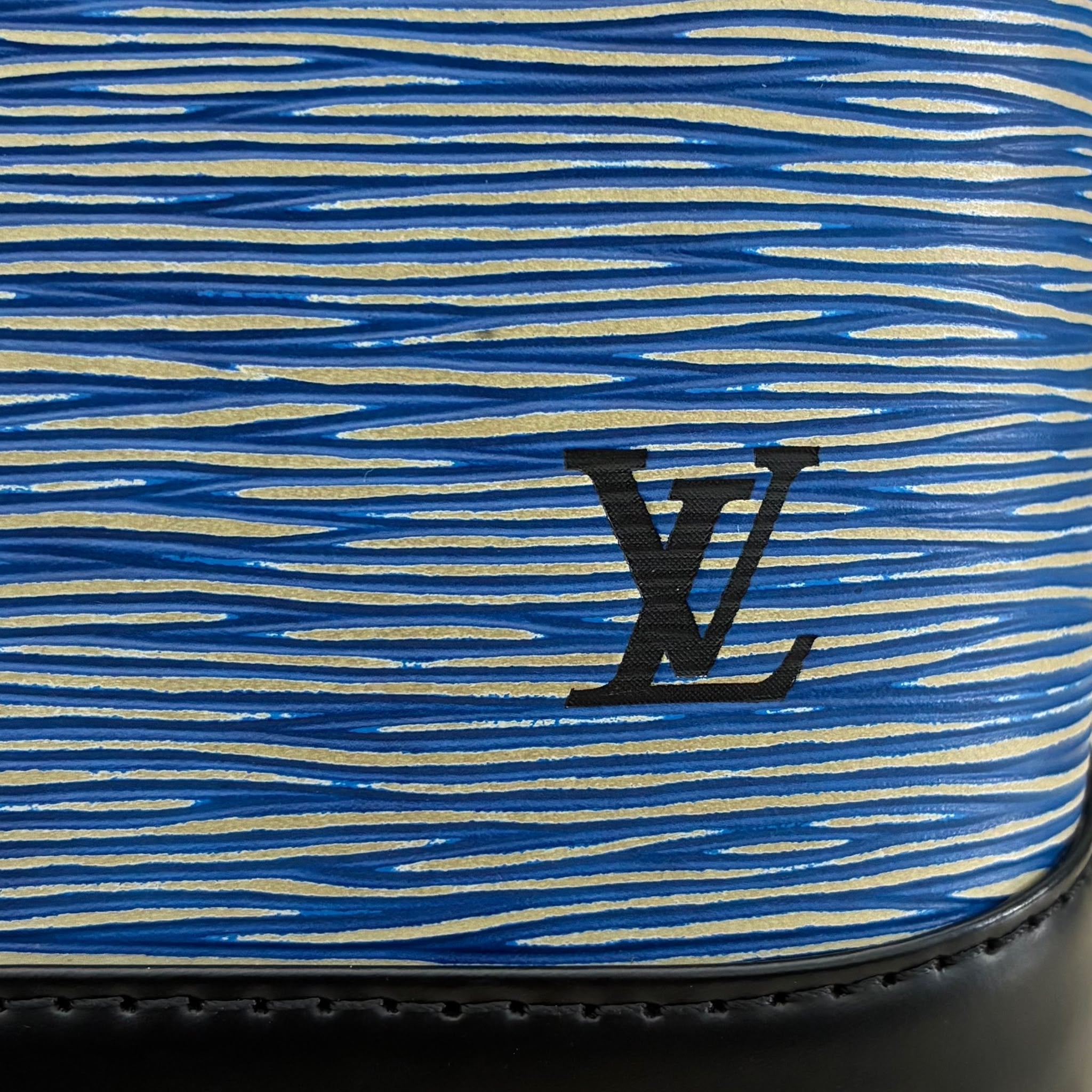 Louis Vuitton Alma BB Epi