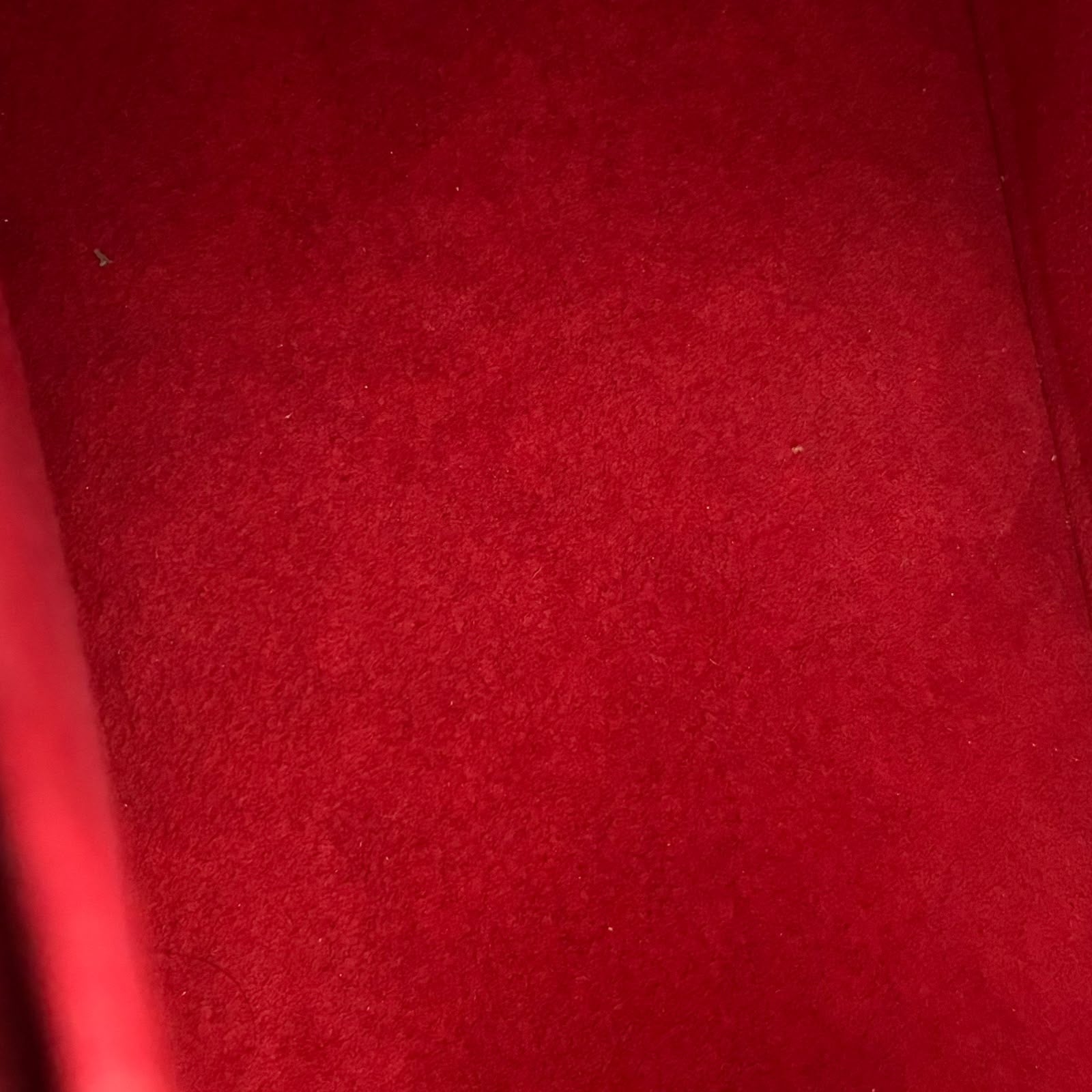 Louis Vuitton Alma BB Epi M41160