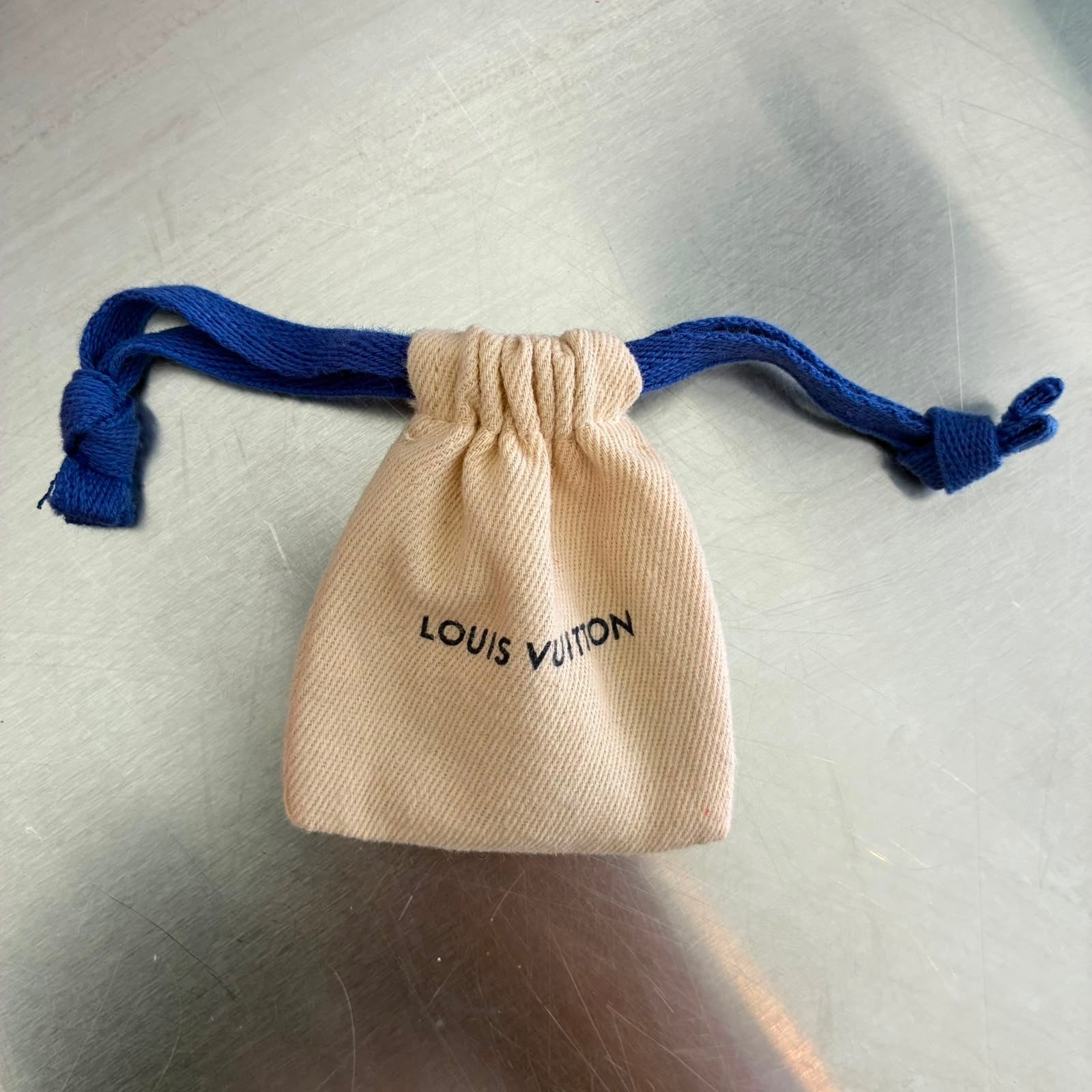 Louis Vuitton Alma BB Epi M41160