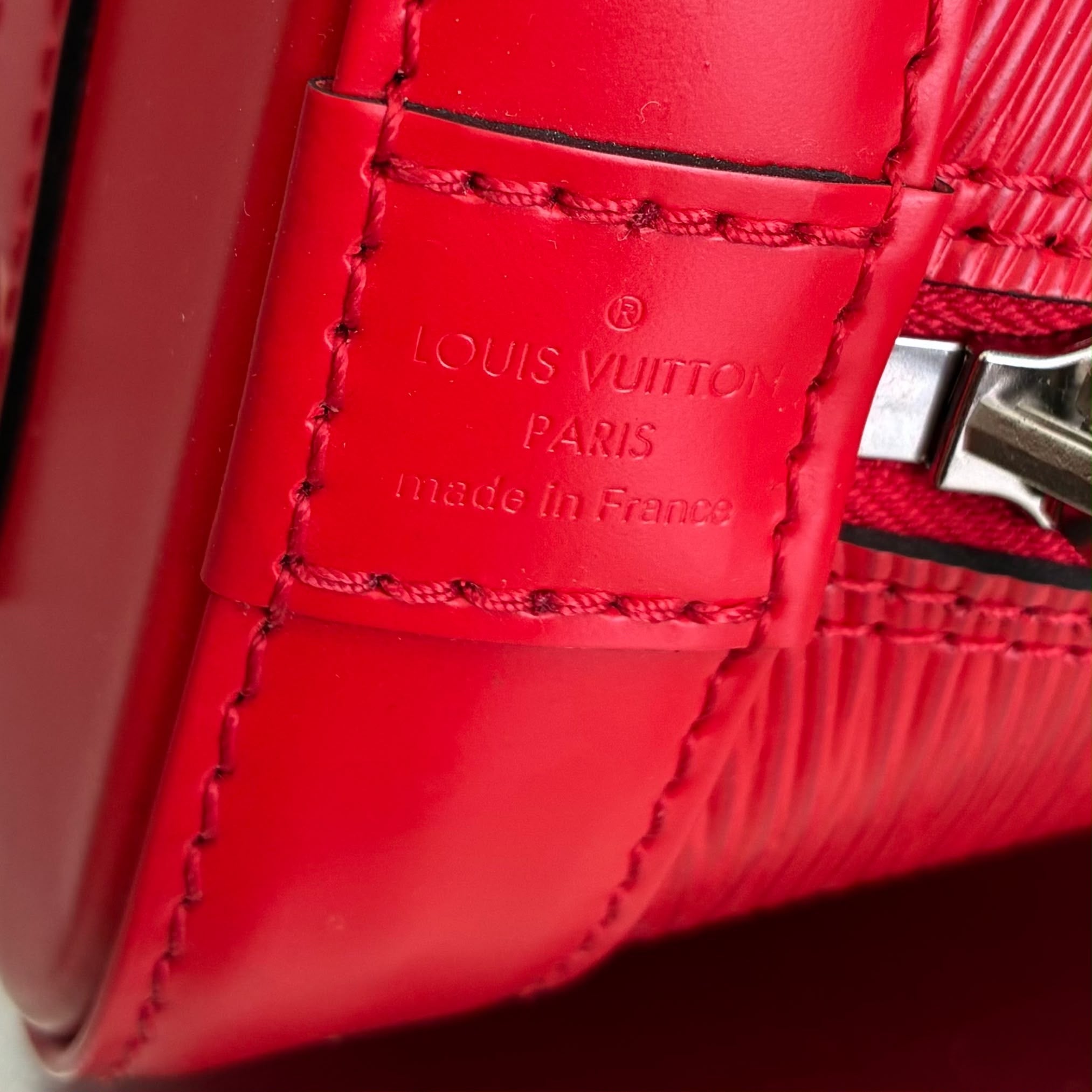 Louis Vuitton Alma BB Epi M41160