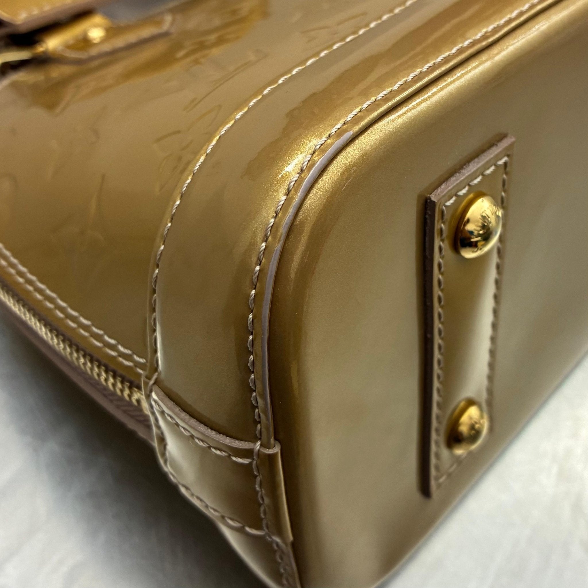 Louis Vuitton Alma BB Vernis