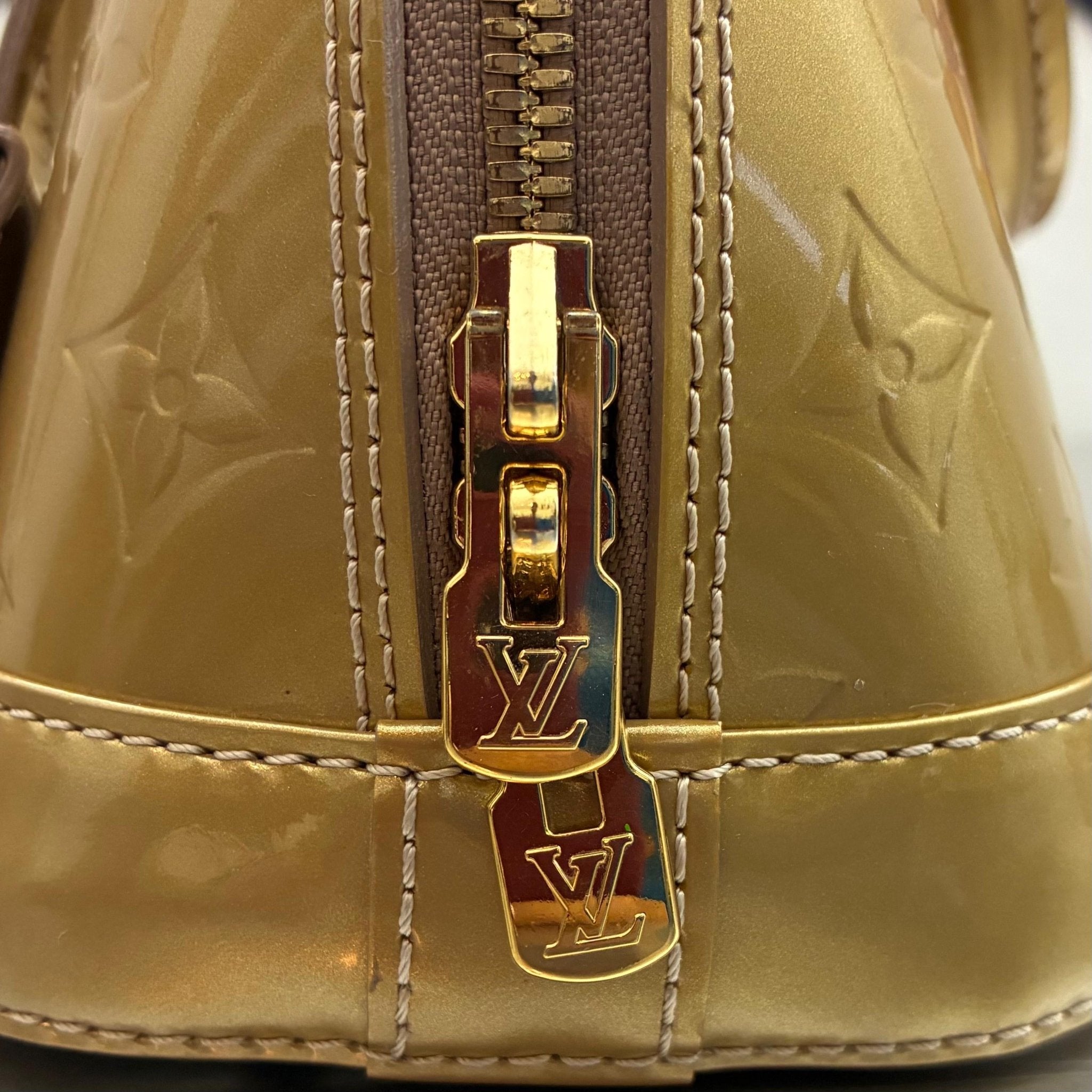 Louis Vuitton Alma BB Vernis
