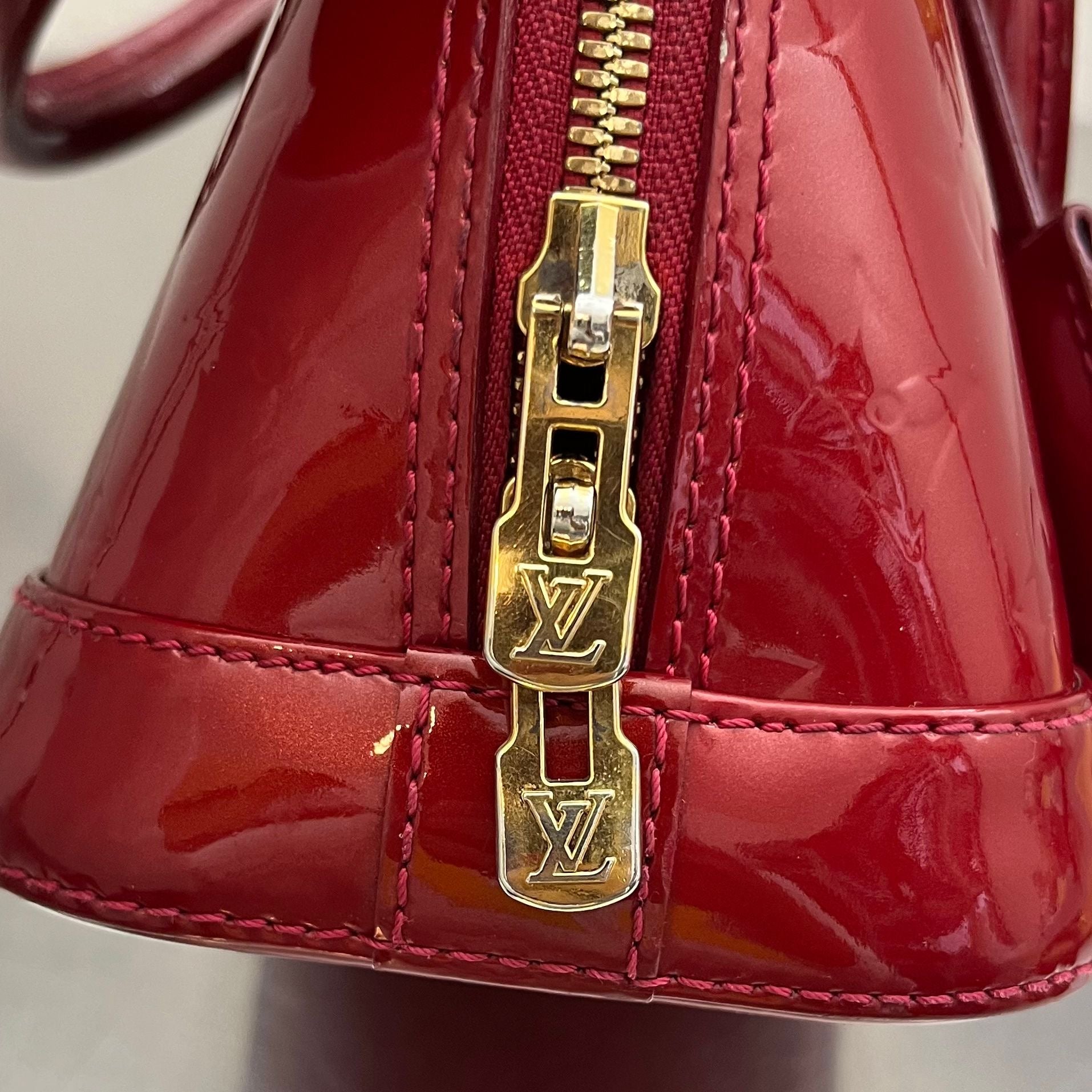 Louis Vuitton Alma BB Vernis