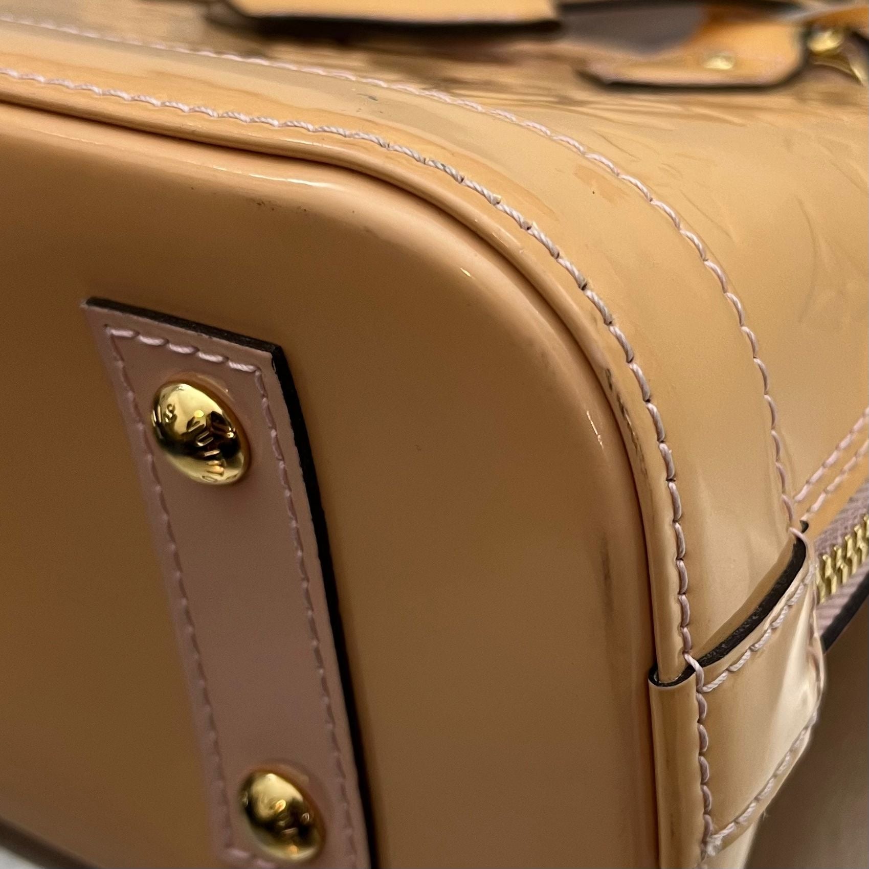 Louis Vuitton Alma BB Vernis