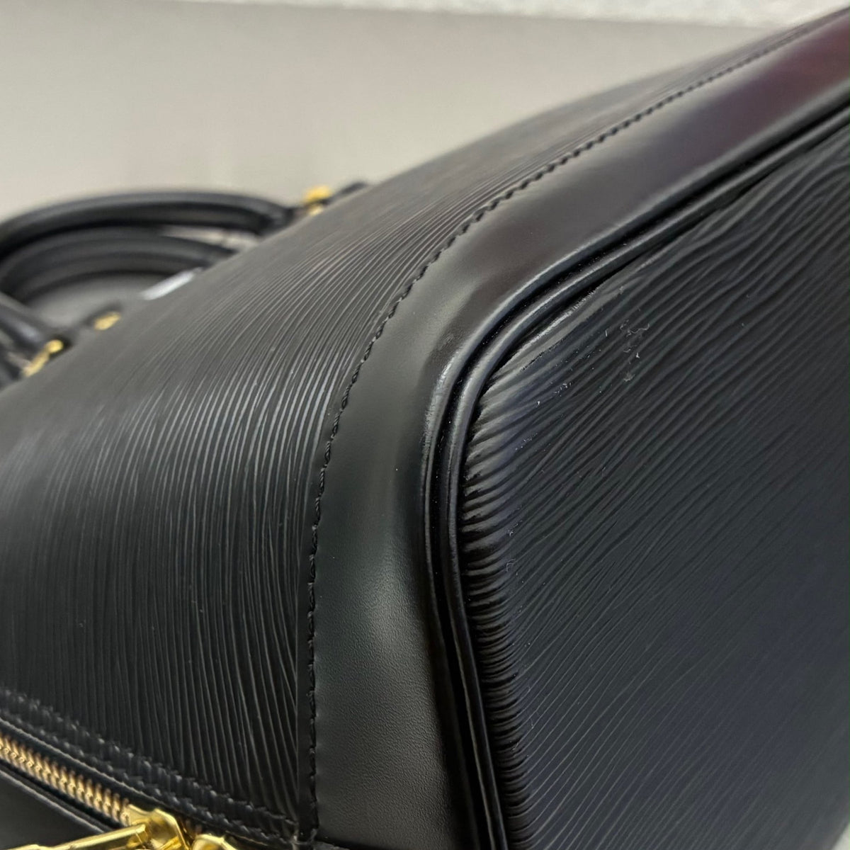 Louis Vuitton Alma GM Epi