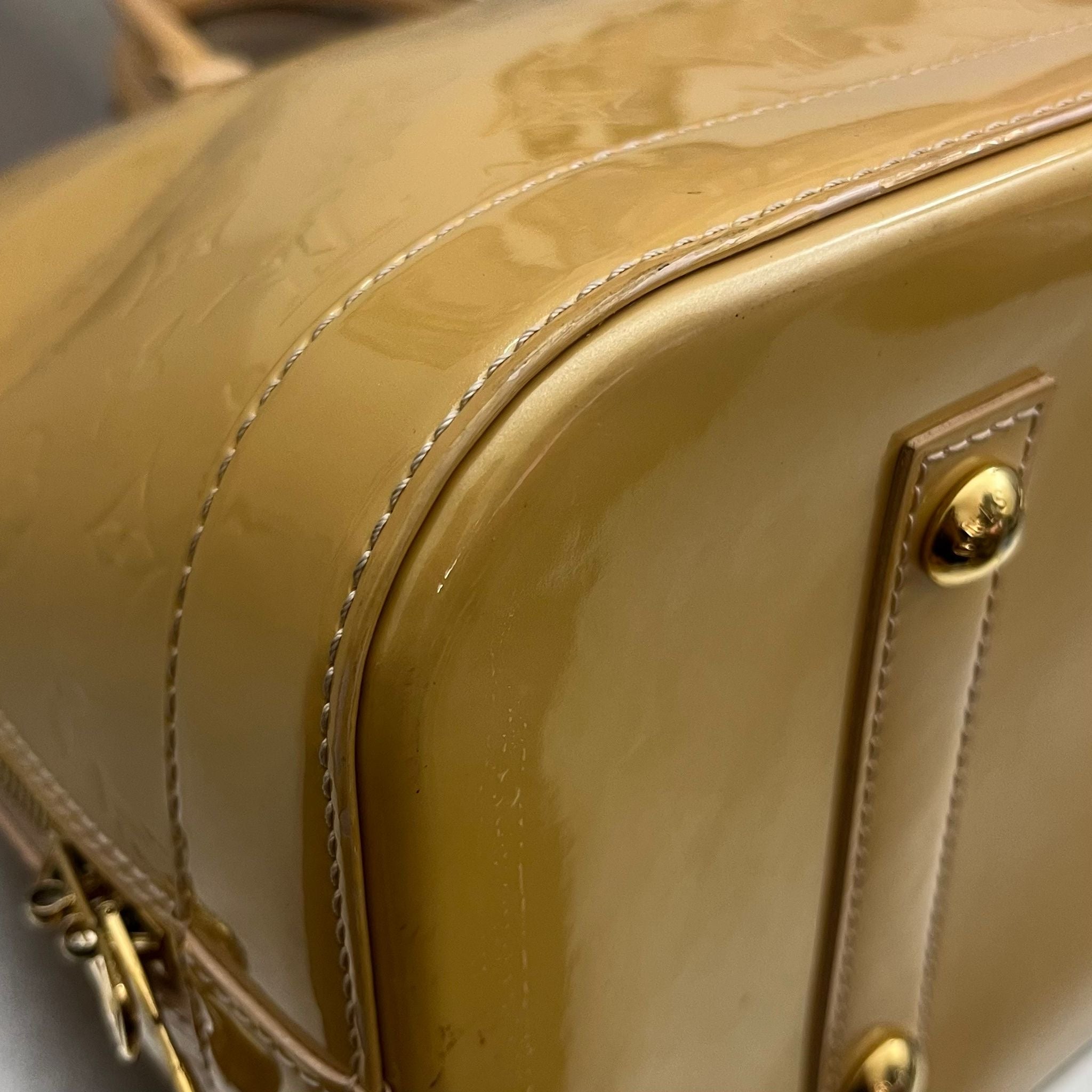 Louis Vuitton Alma GM Vernis