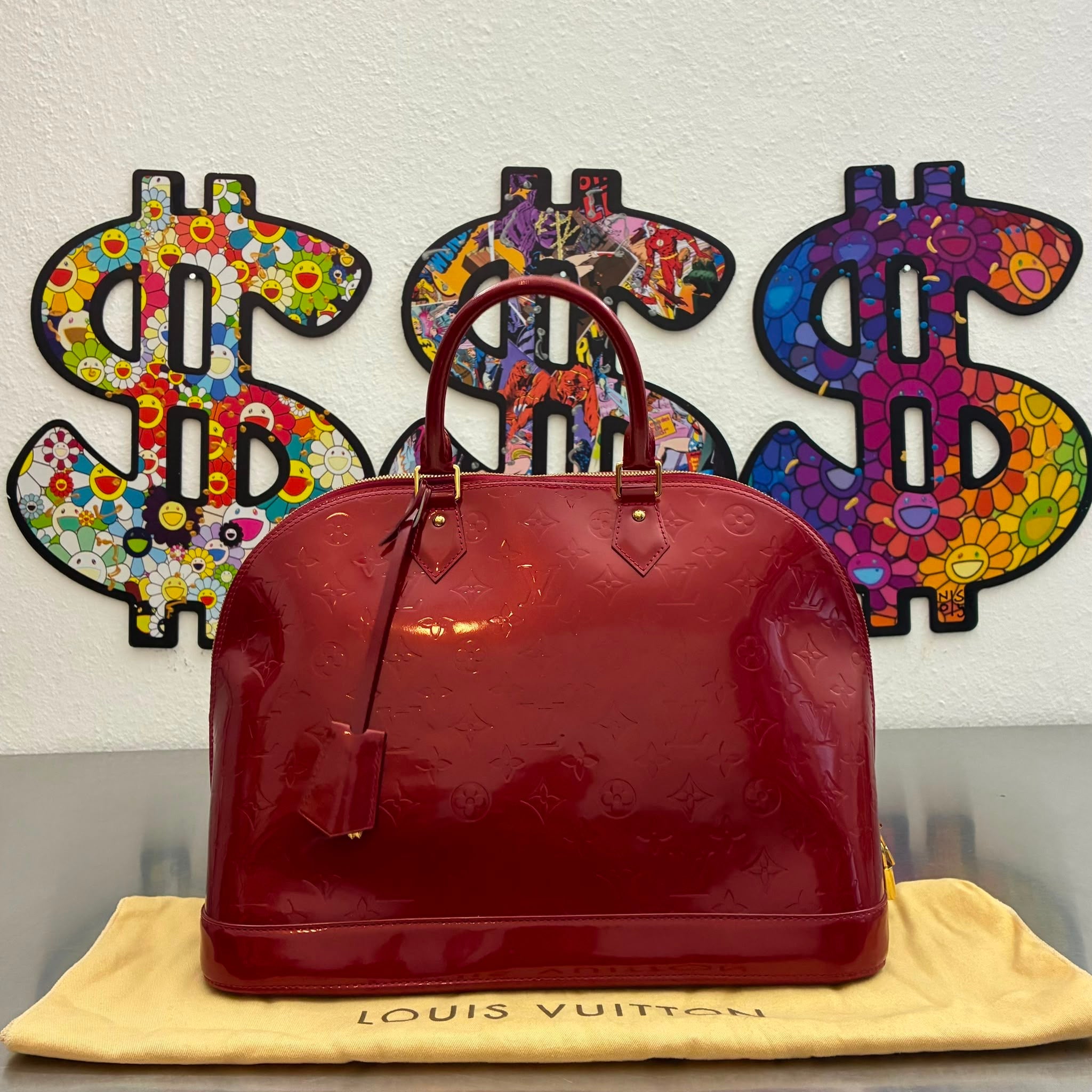 Louis Vuitton Alma GM Vernis