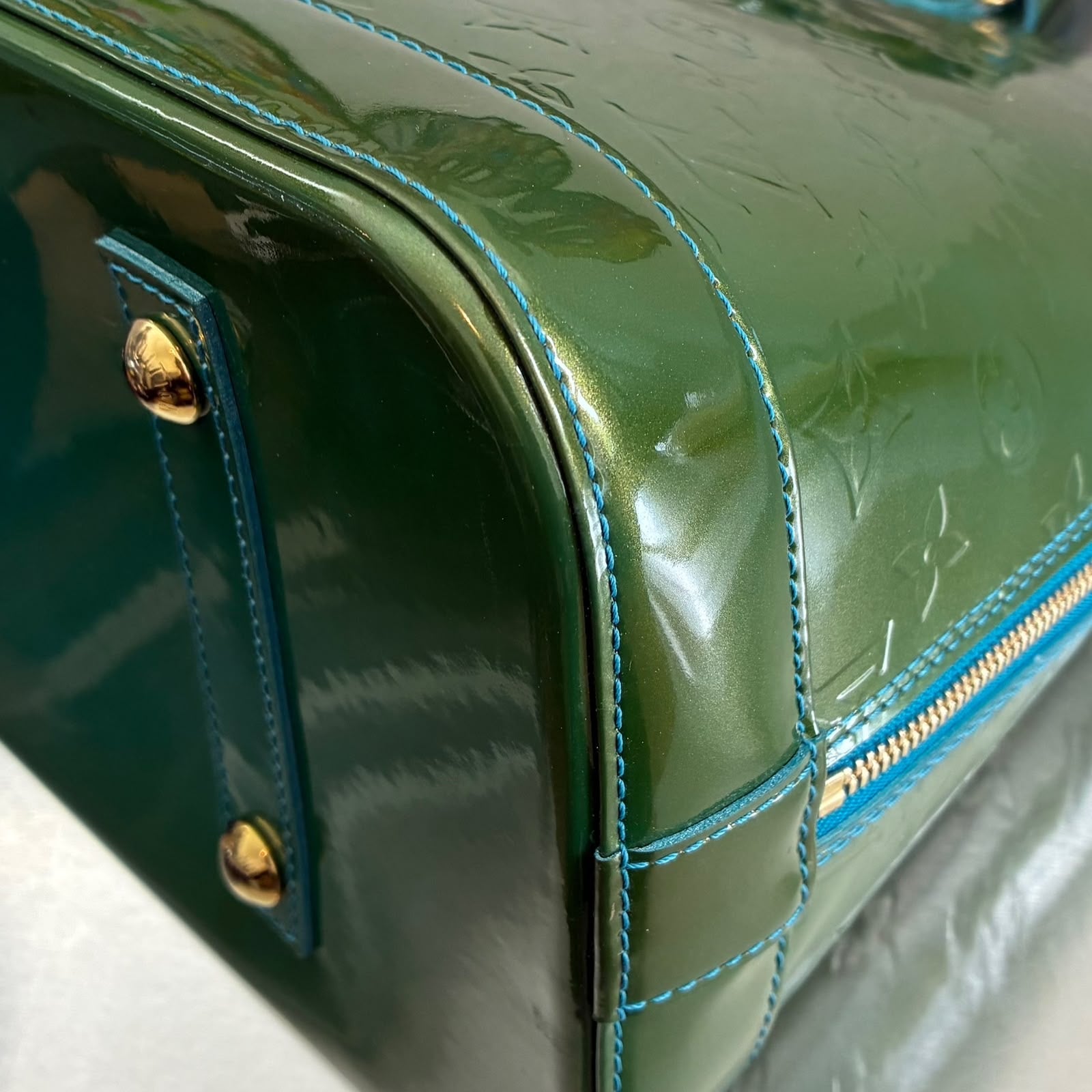 Louis Vuitton Alma GM Vernis