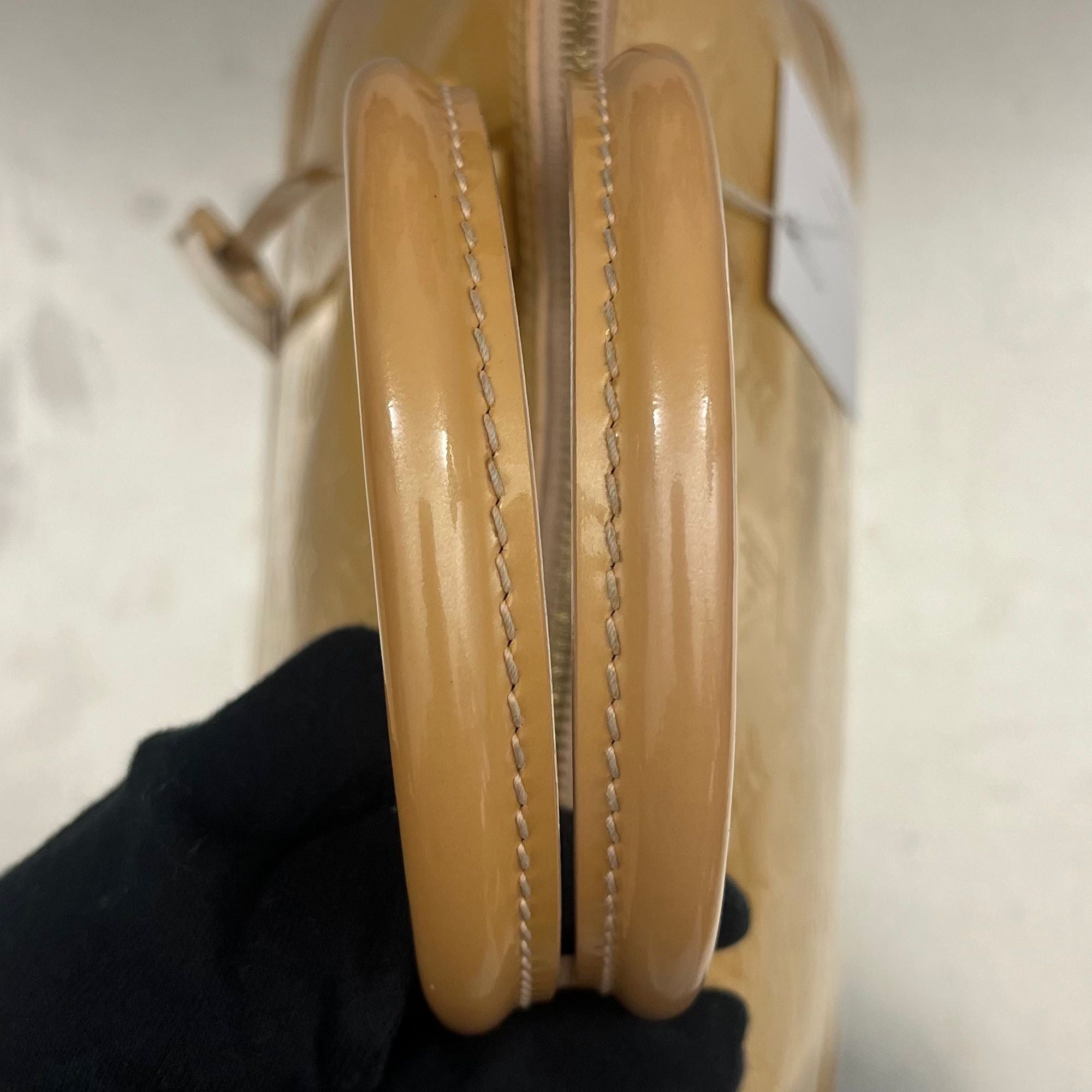 Louis Vuitton Alma GM Vernis