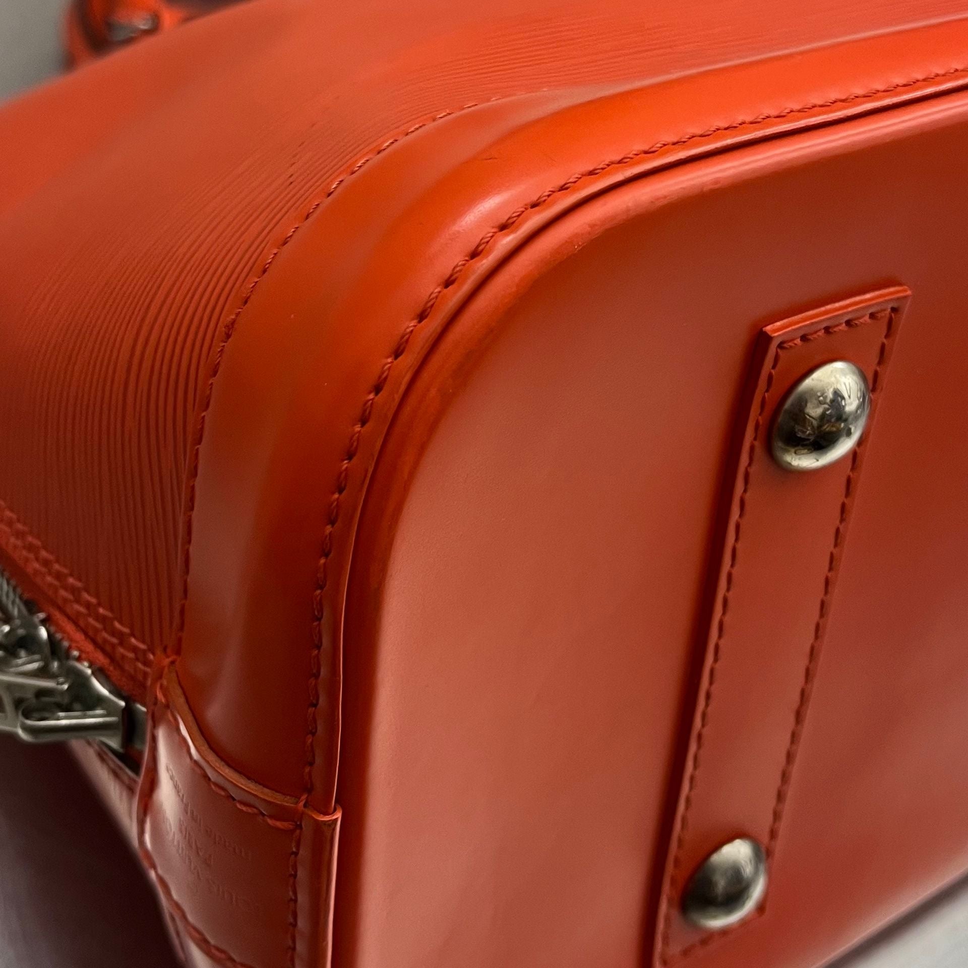 Louis Vuitton Alma MM Epi