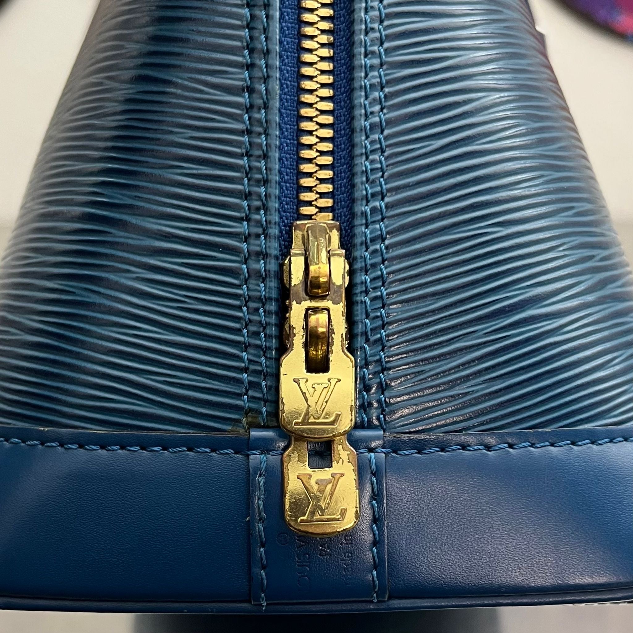 Louis Vuitton Alma PM Epi