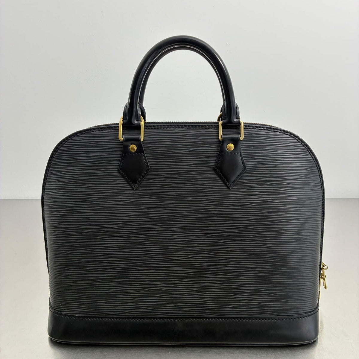 Louis Vuitton Alma PM Epi
