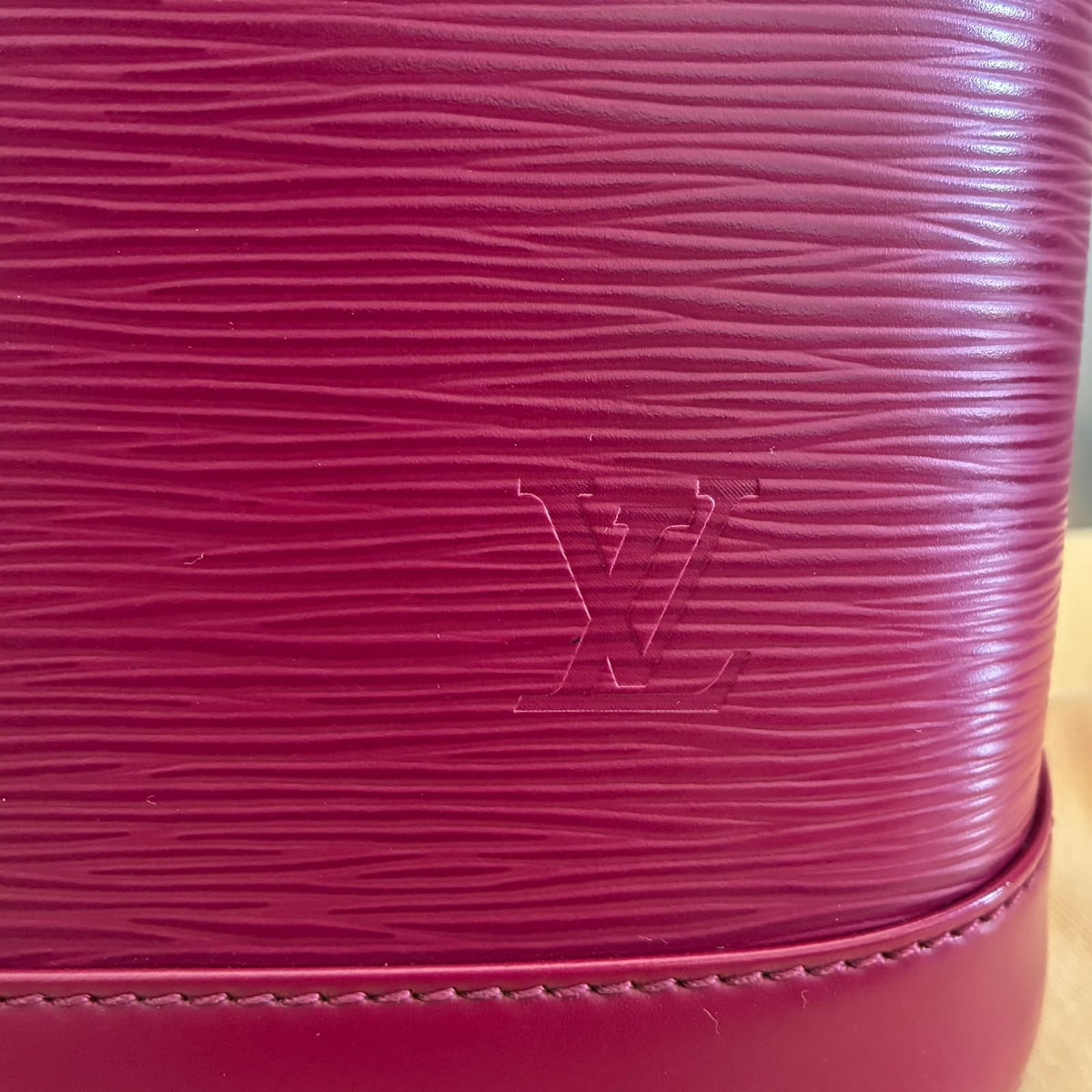 Louis Vuitton Alma PM Epi