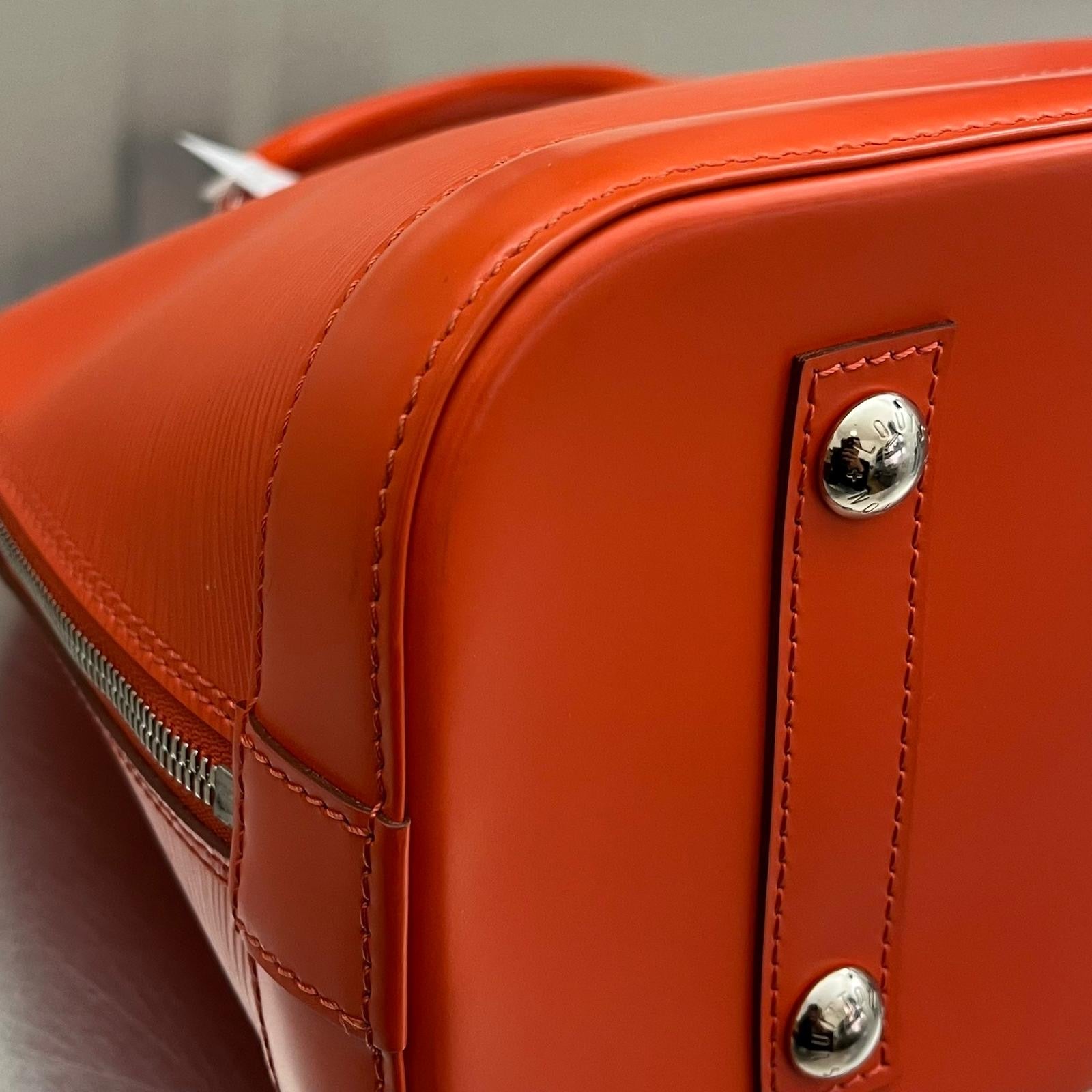 Louis Vuitton Alma PM Epi