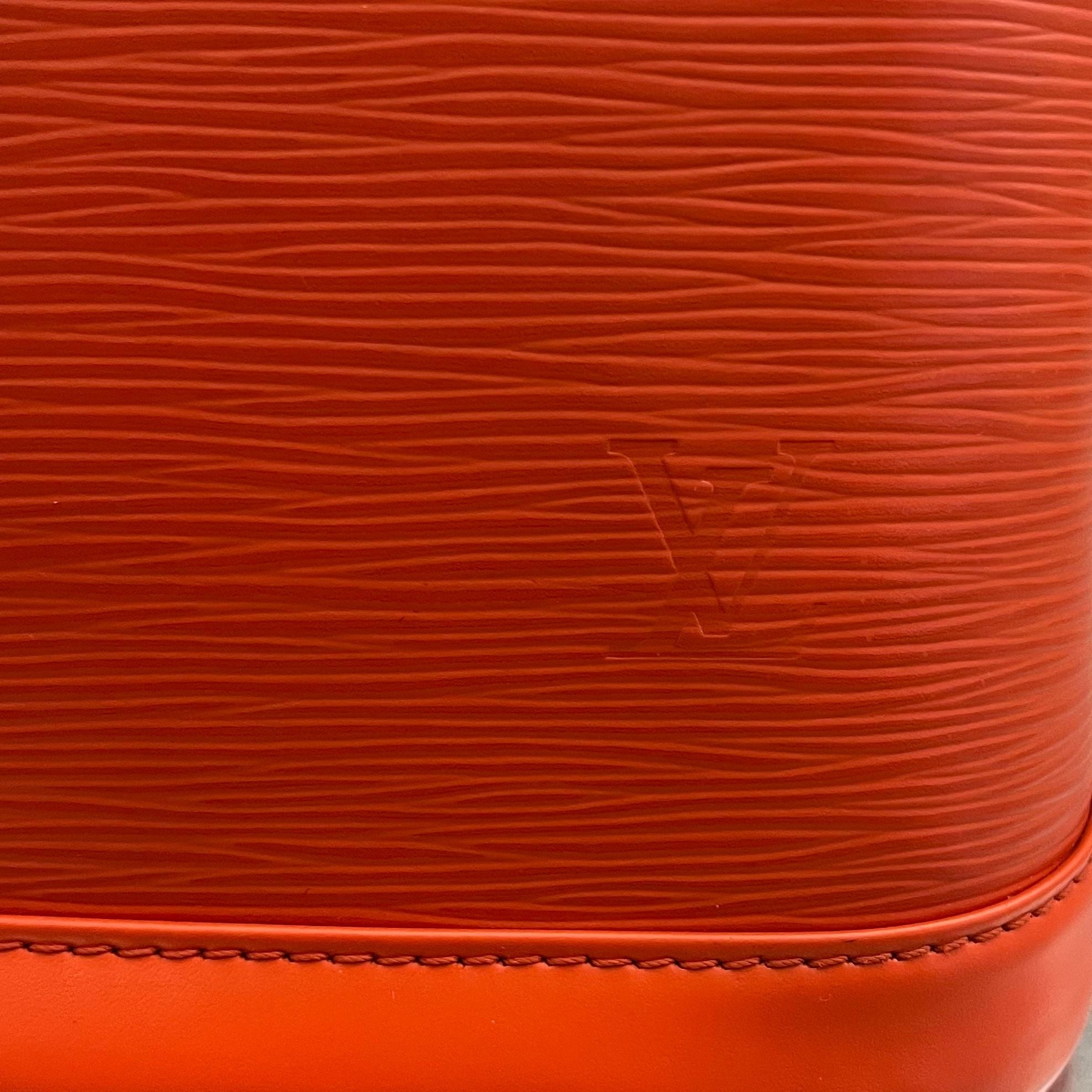 Louis Vuitton Alma PM Epi