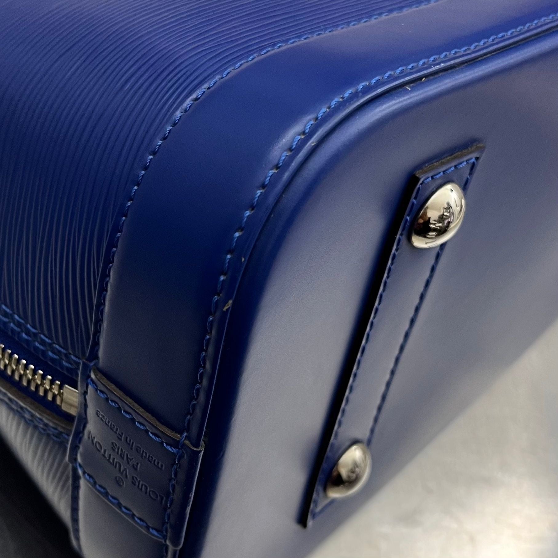 Louis Vuitton Alma PM Epi