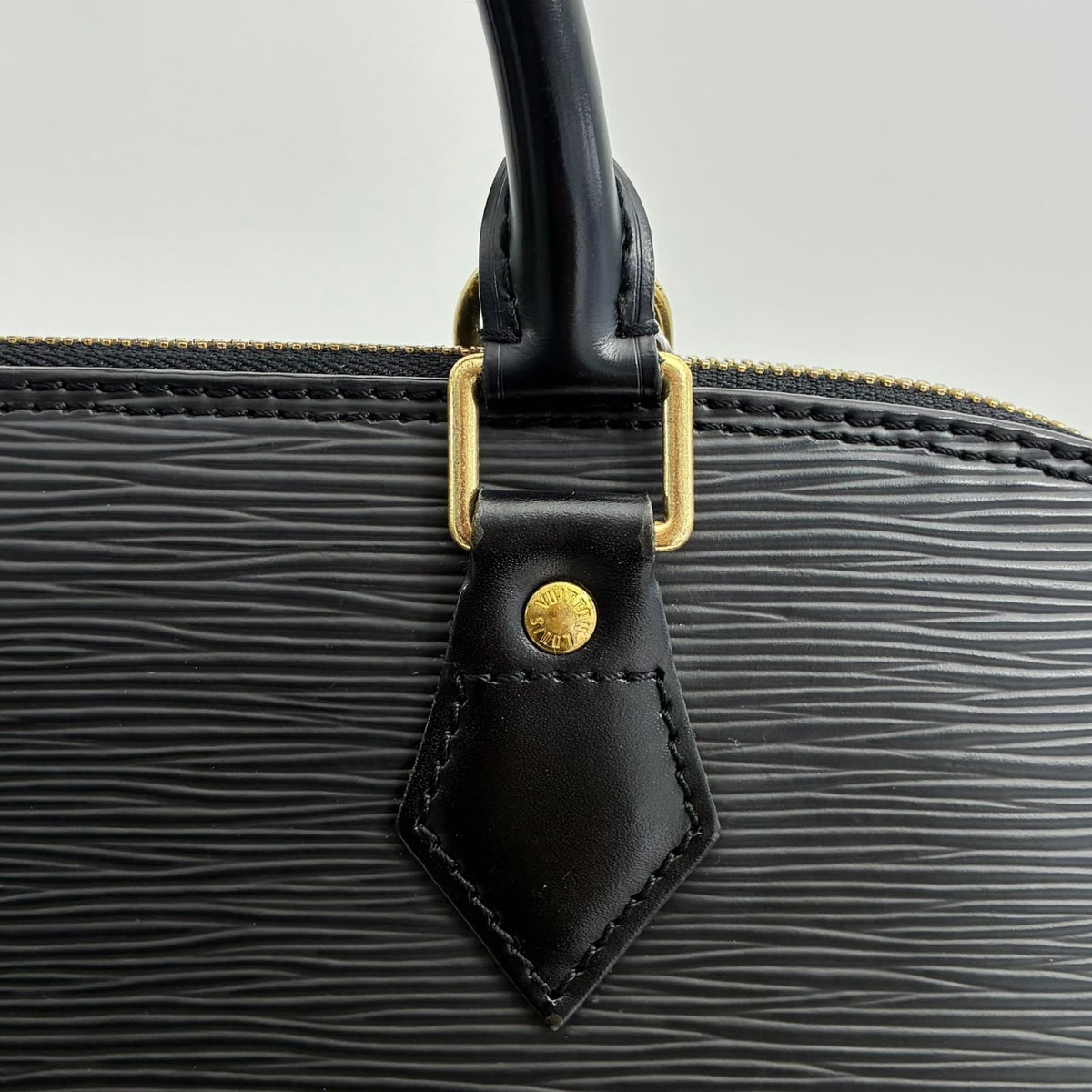 Louis Vuitton Alma PM Epi
