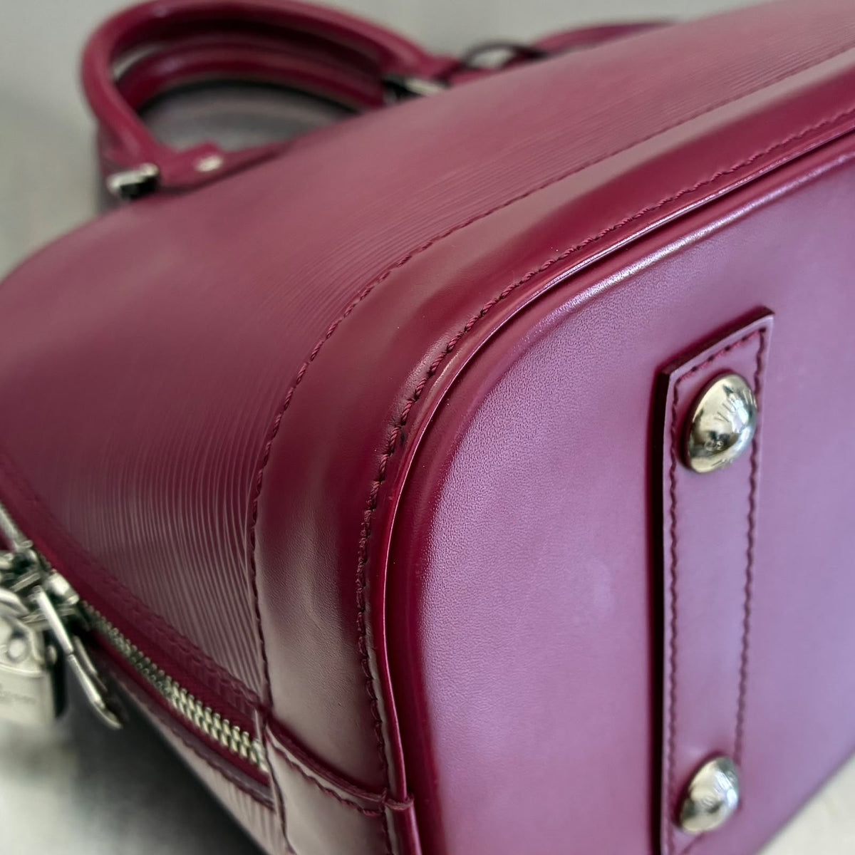 Louis Vuitton Alma PM Epi
